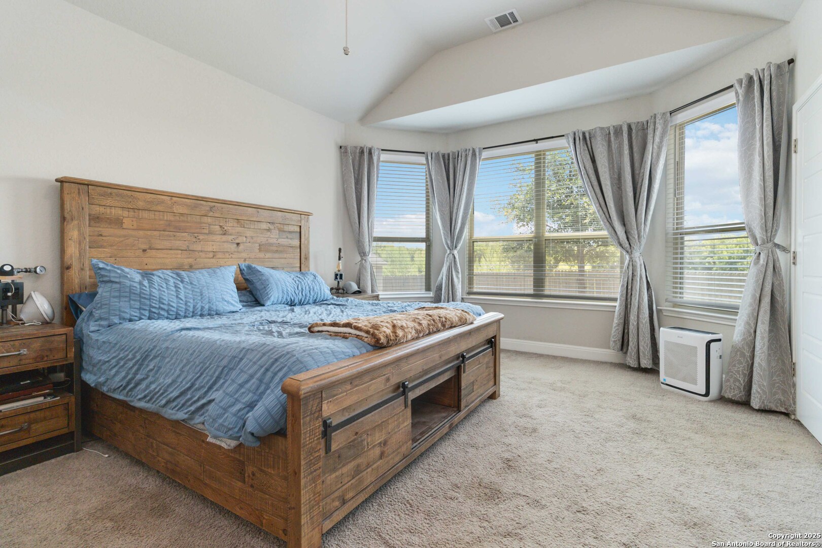 property viewer photo 17