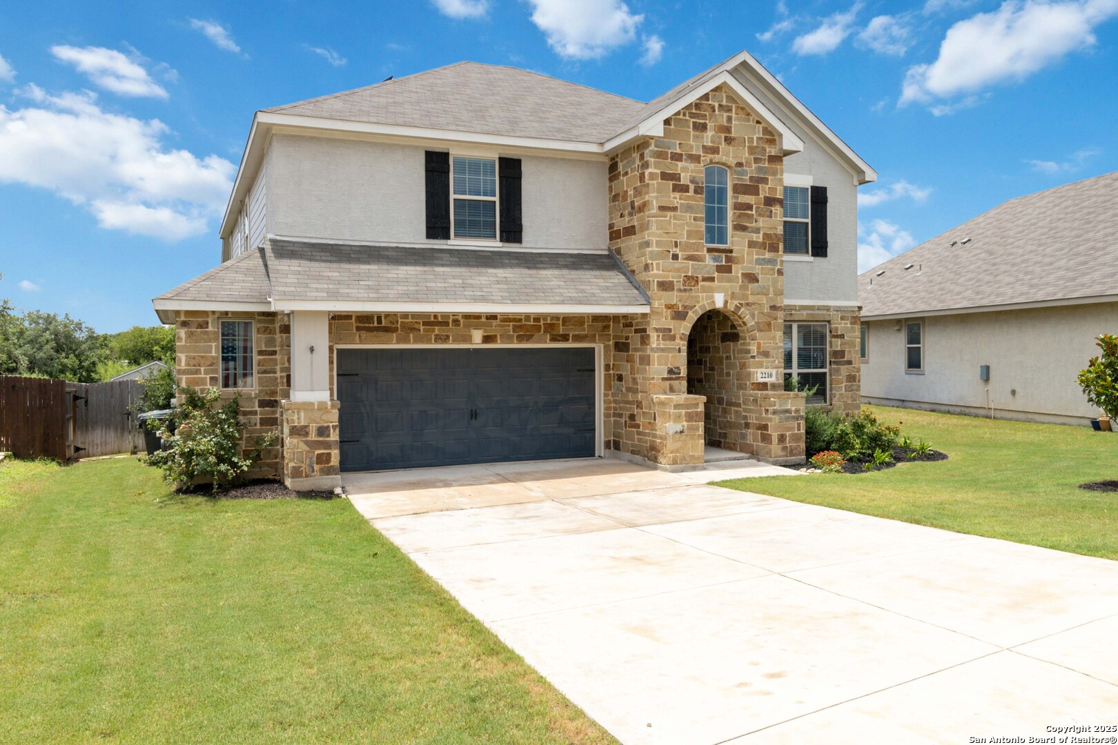 property viewer photo 2