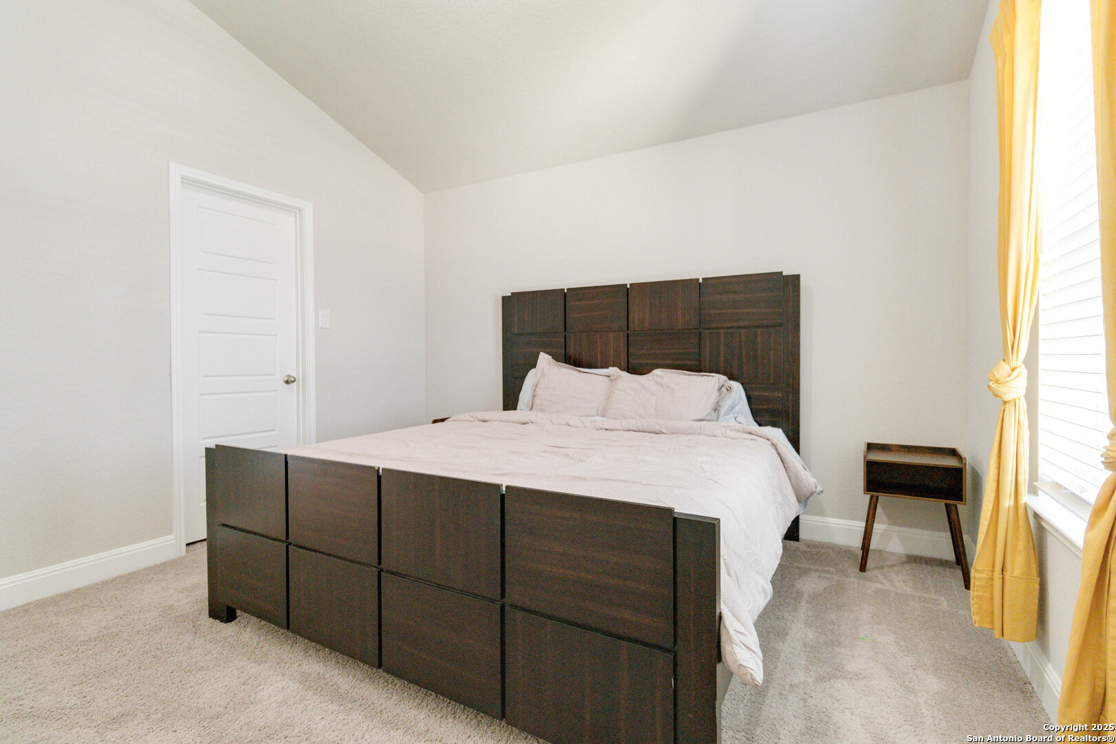 property viewer photo 28