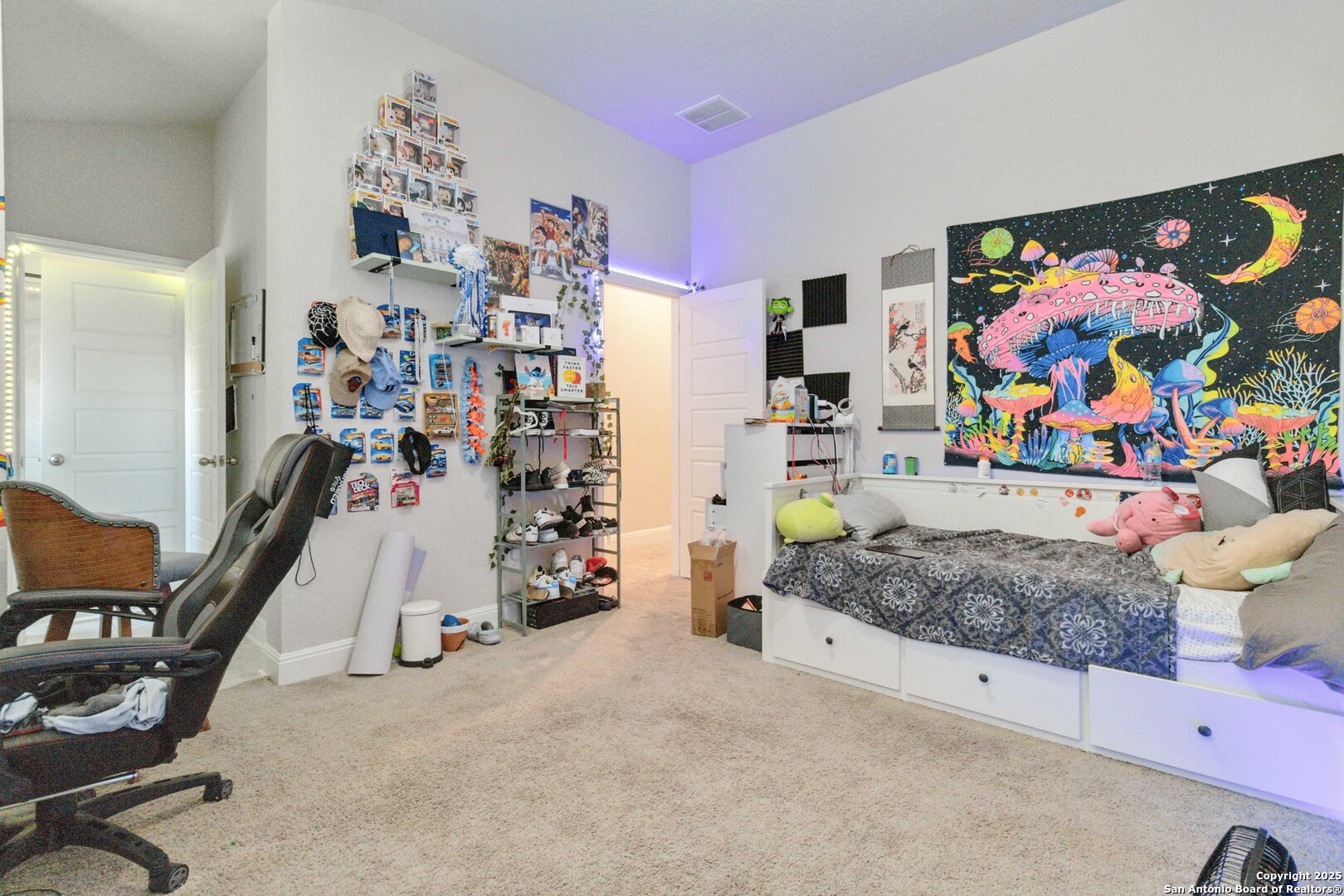 property viewer photo 33
