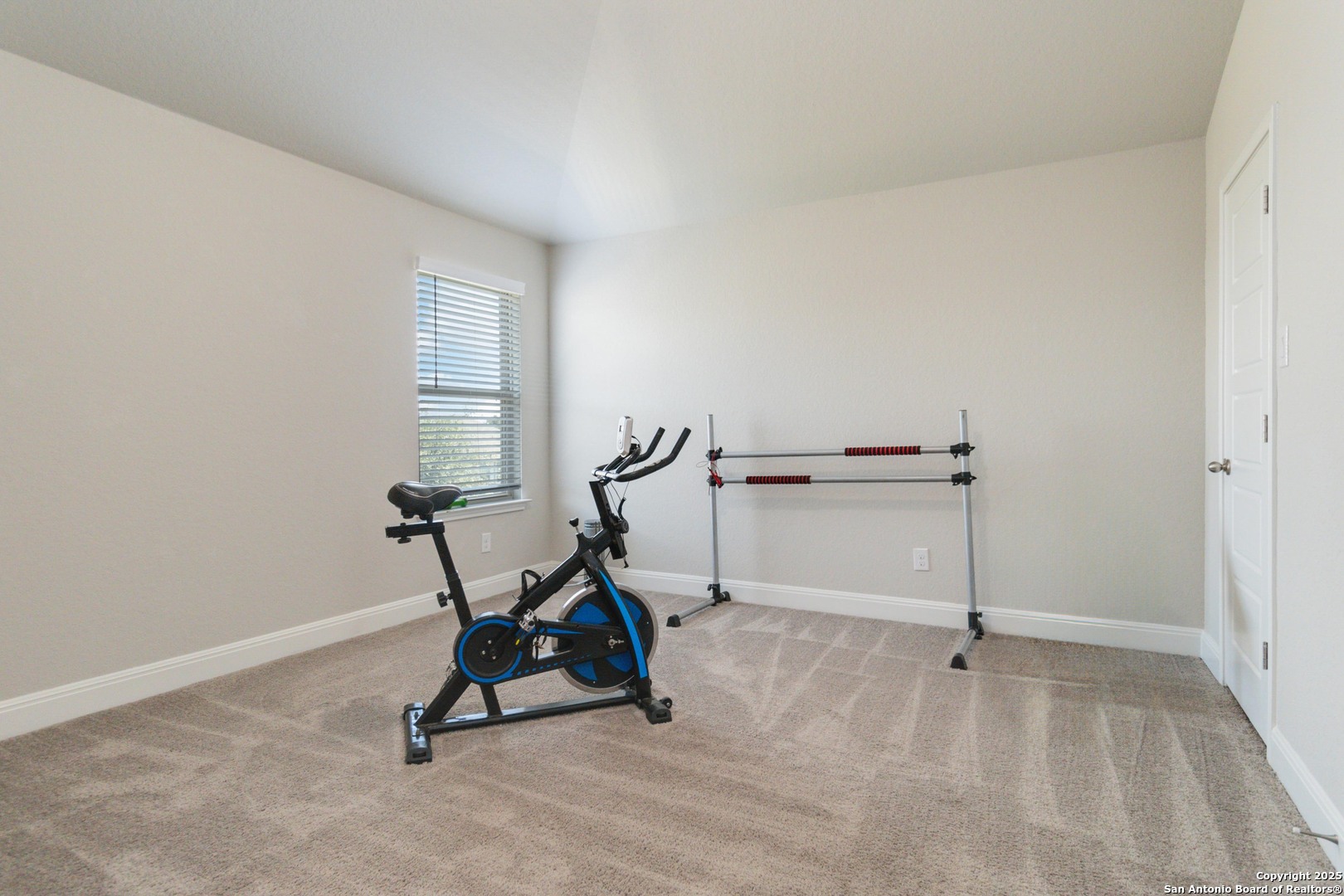 property viewer photo 34