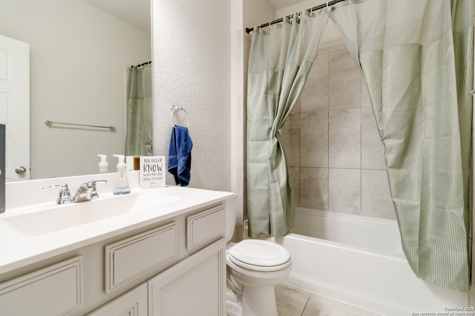 property viewer photo 40