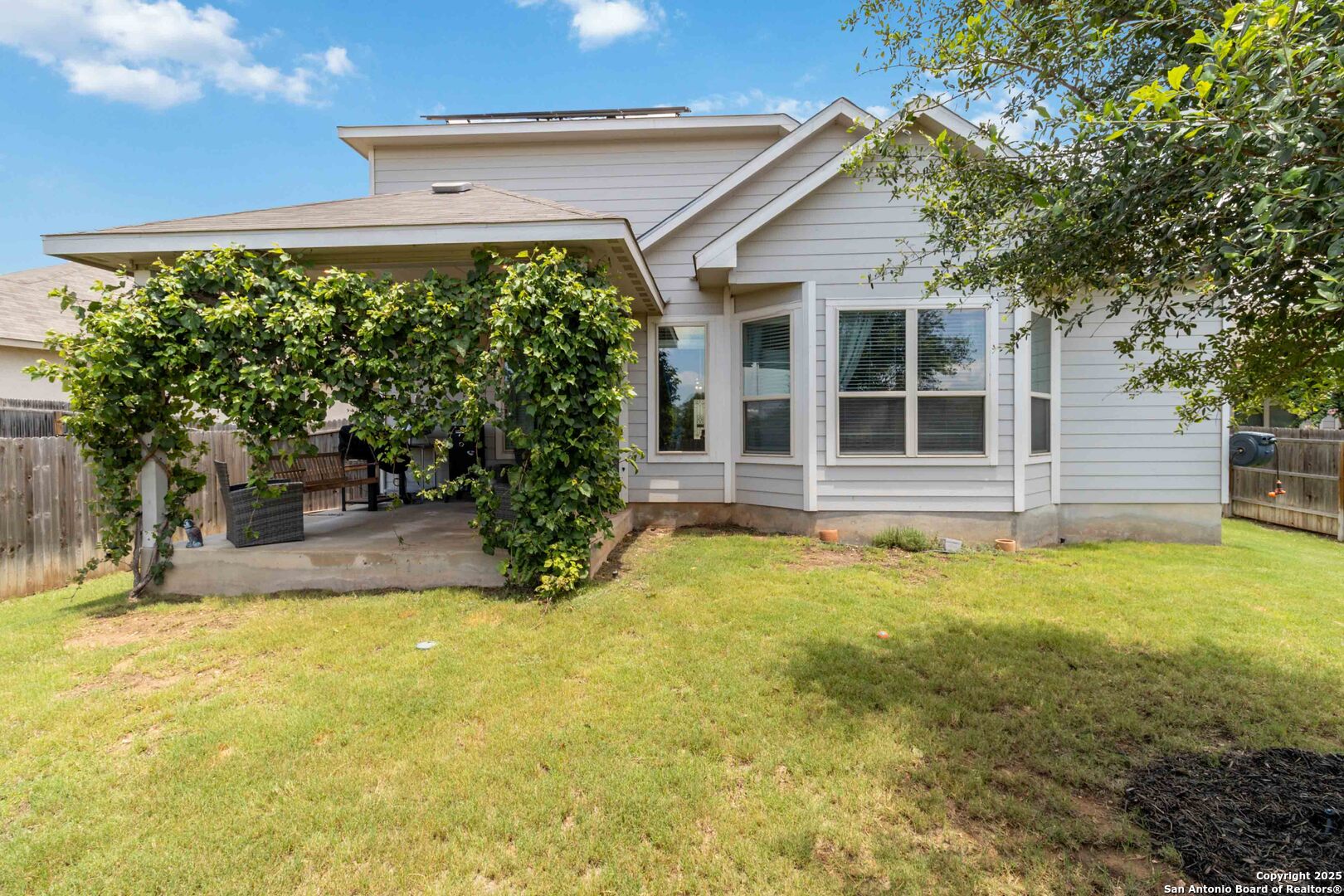 property viewer photo 42