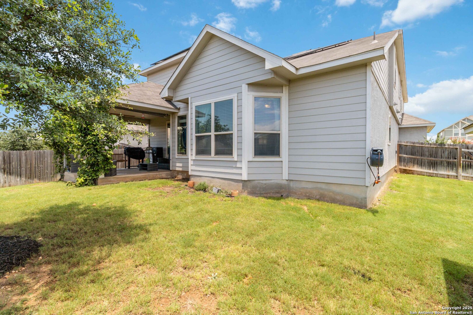property viewer photo 44