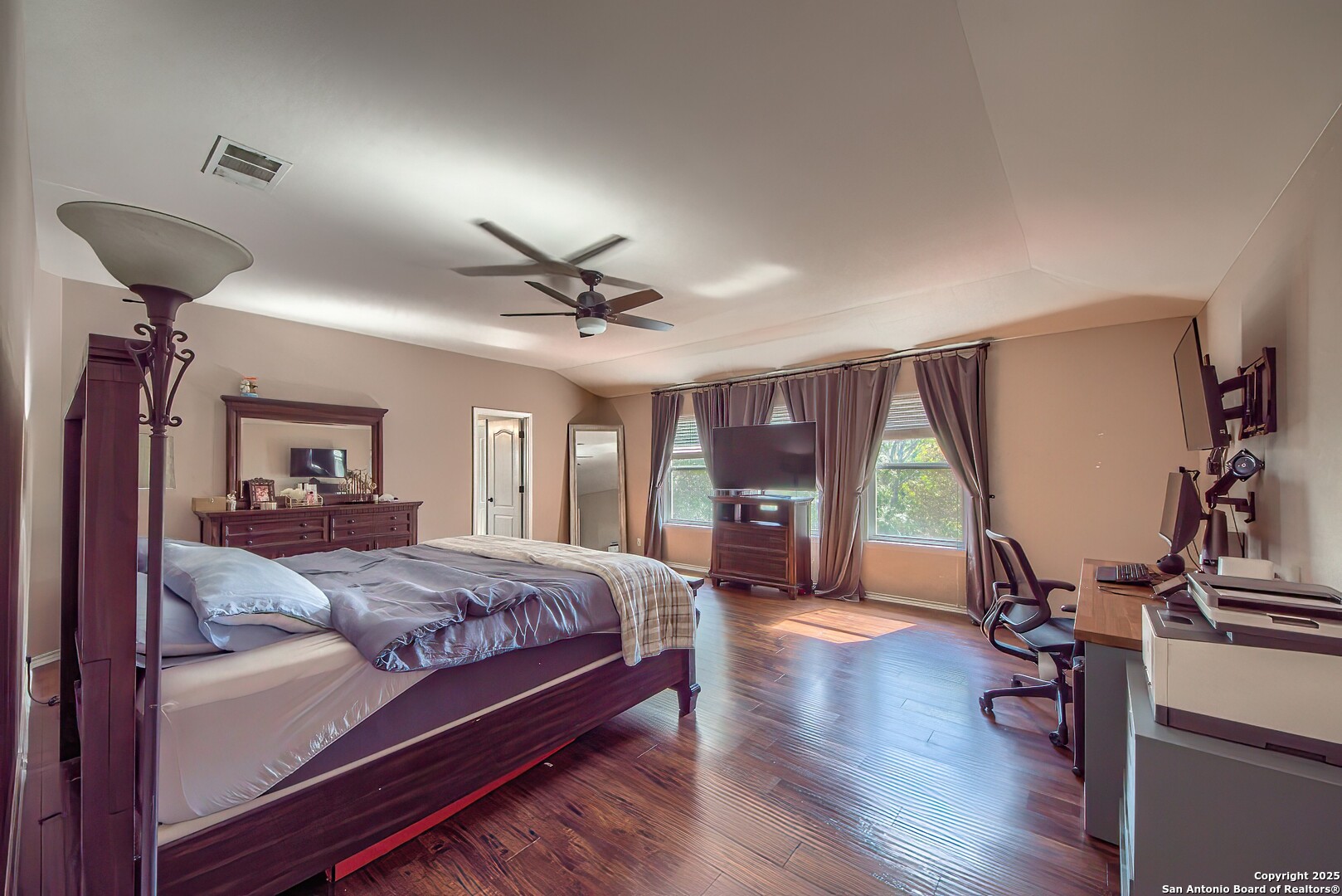 property viewer photo 14