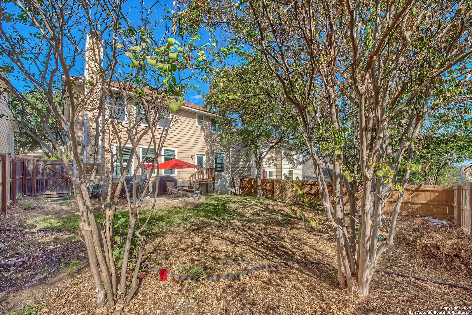 property viewer photo 23