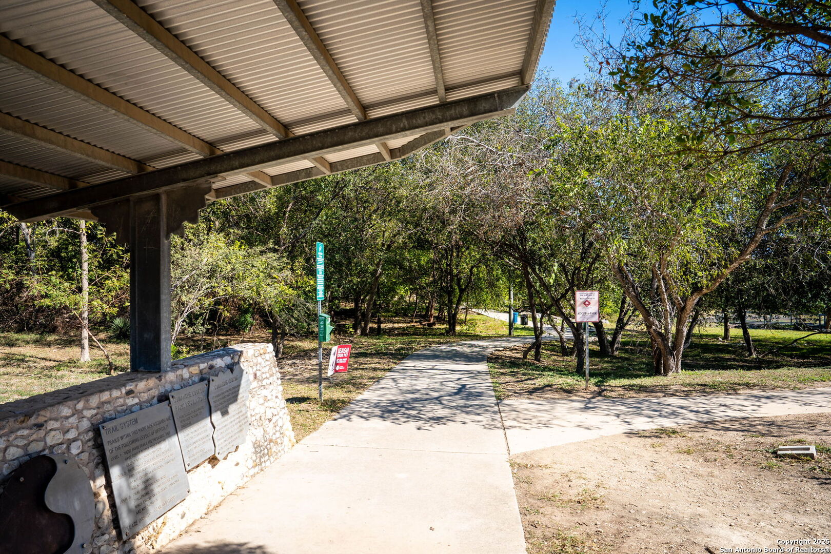 main property photo 17