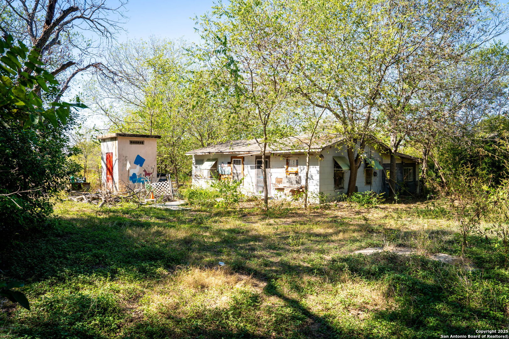 main property photo 9
