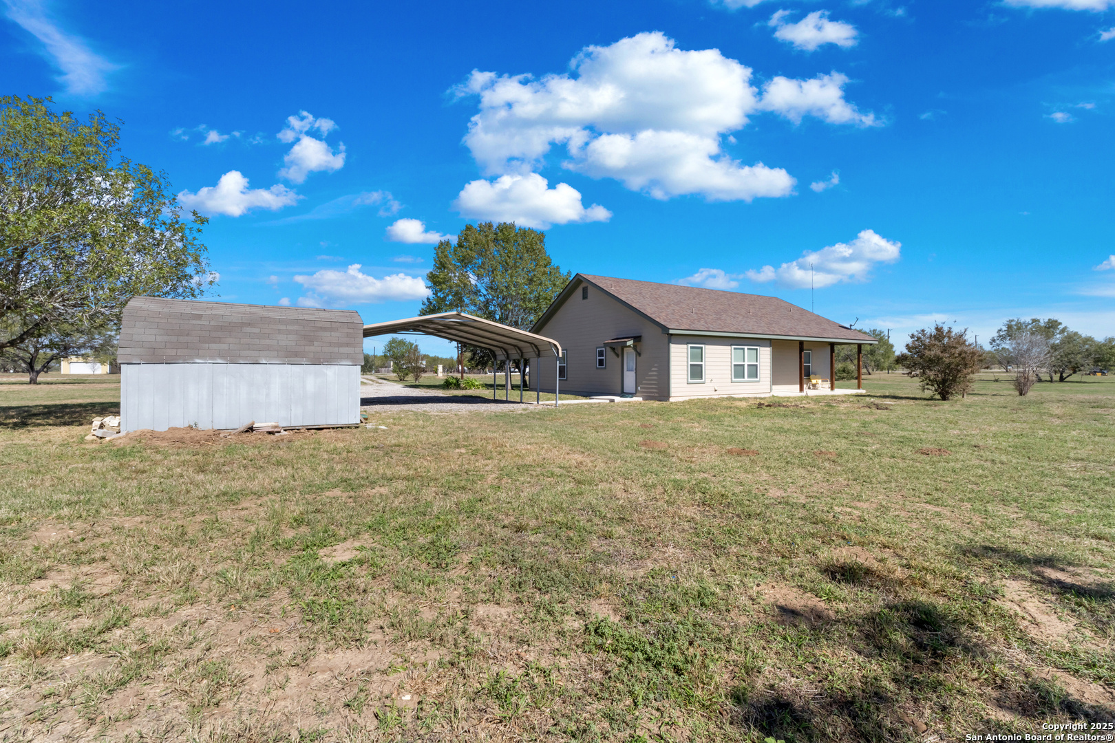 property viewer photo 25