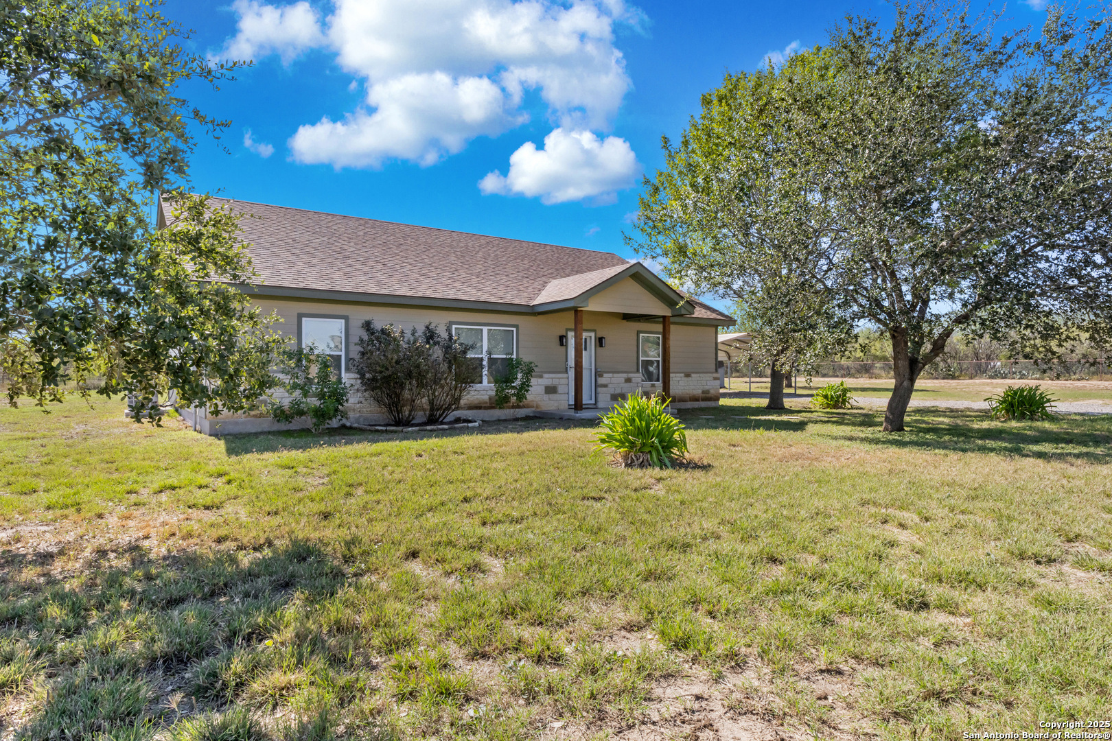 property viewer photo 5