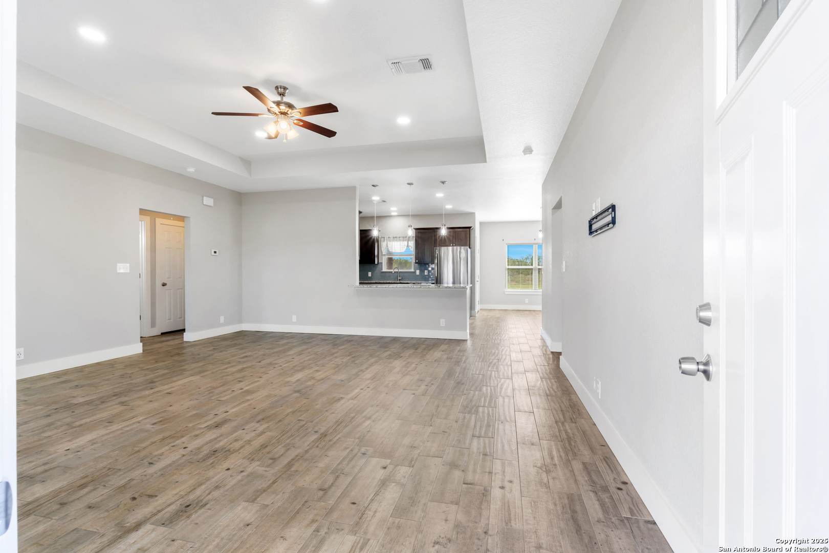 property viewer photo 7