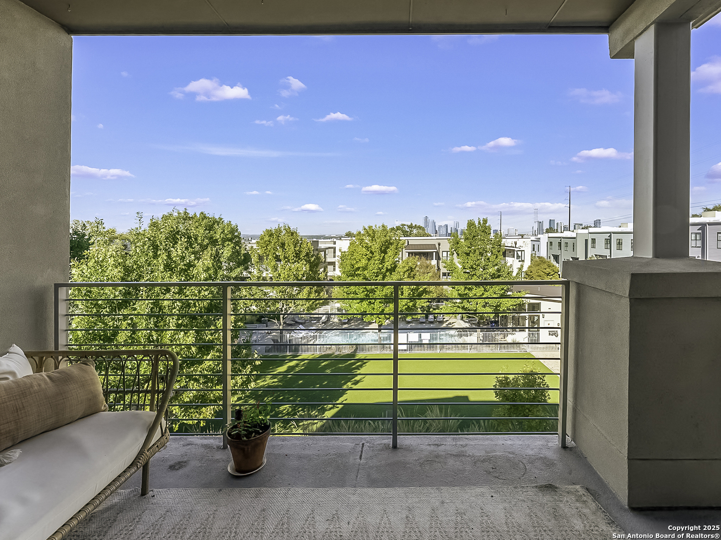 property viewer photo 1