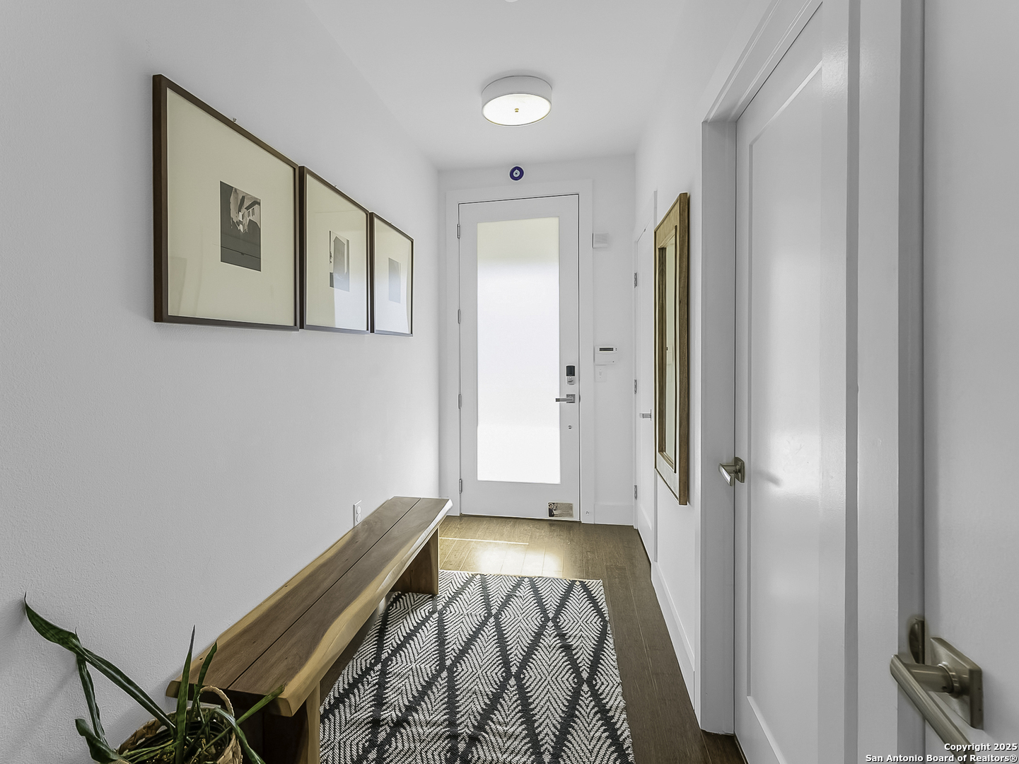 property viewer photo 7