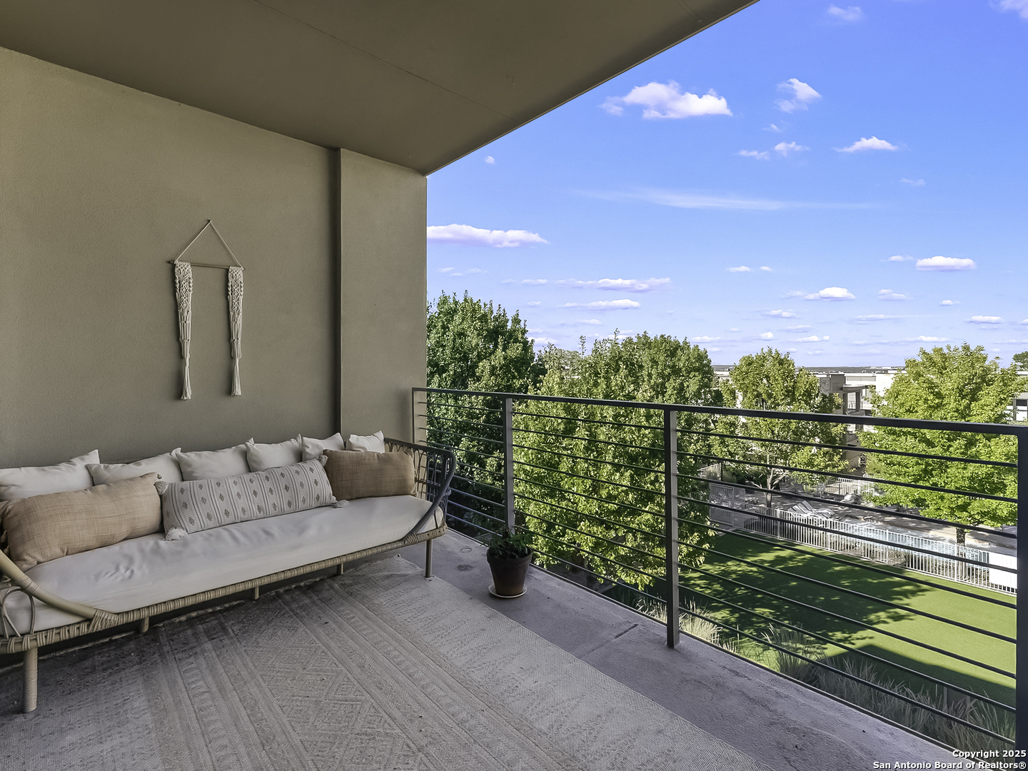 property viewer photo 8