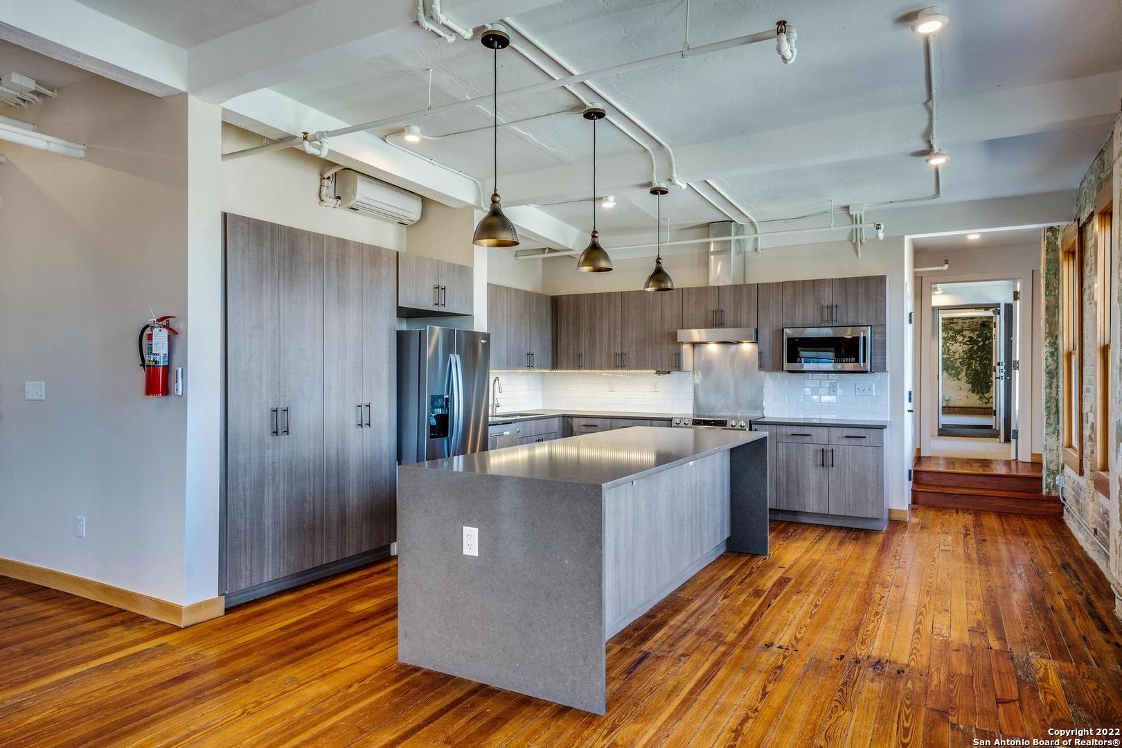 property viewer photo 10