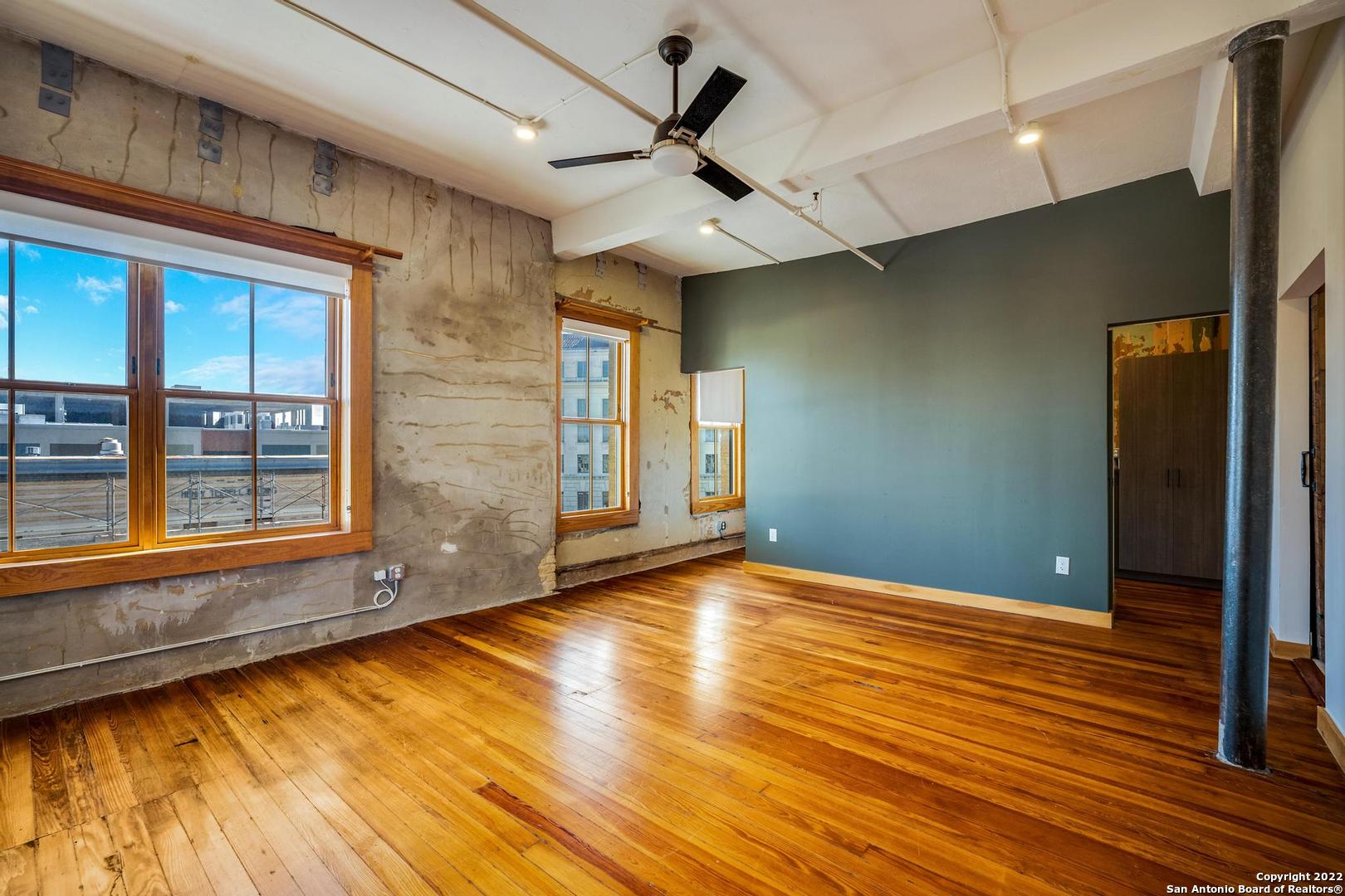 property viewer photo 16