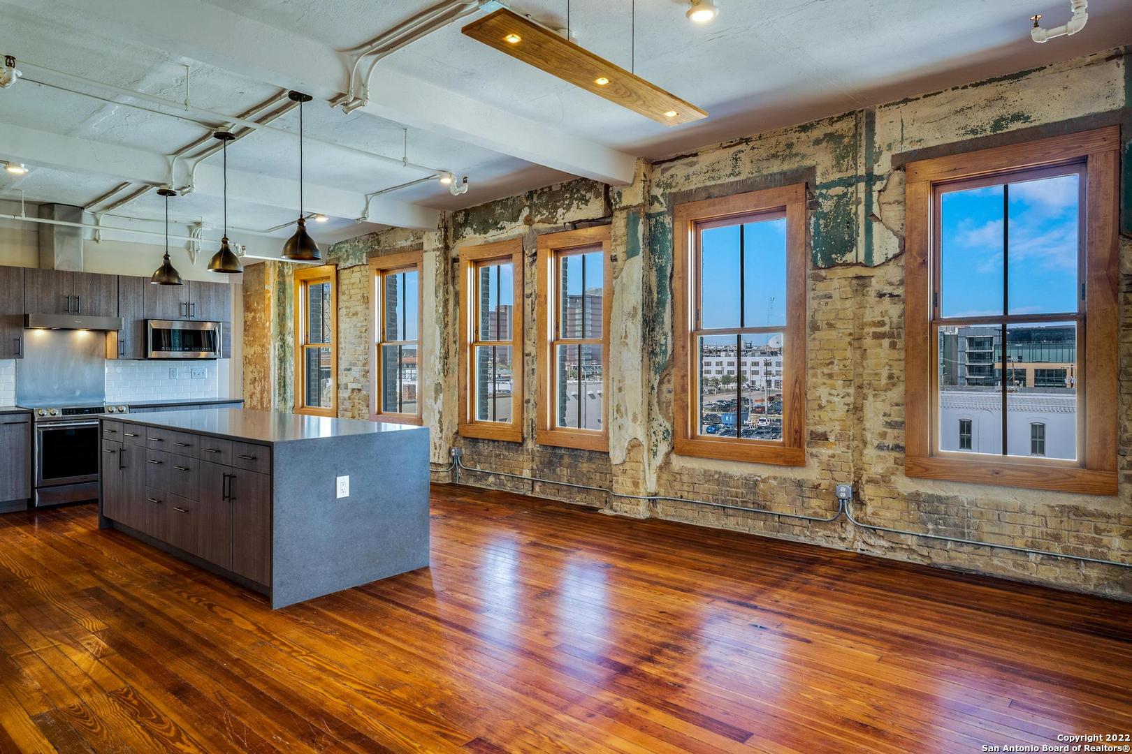property viewer photo 2