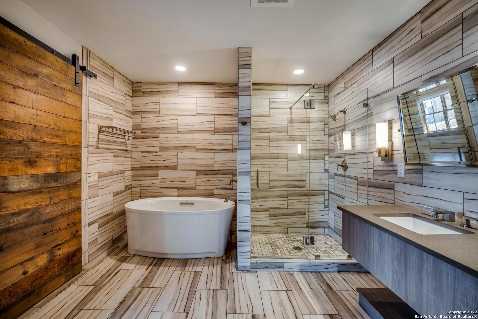 property viewer photo 22