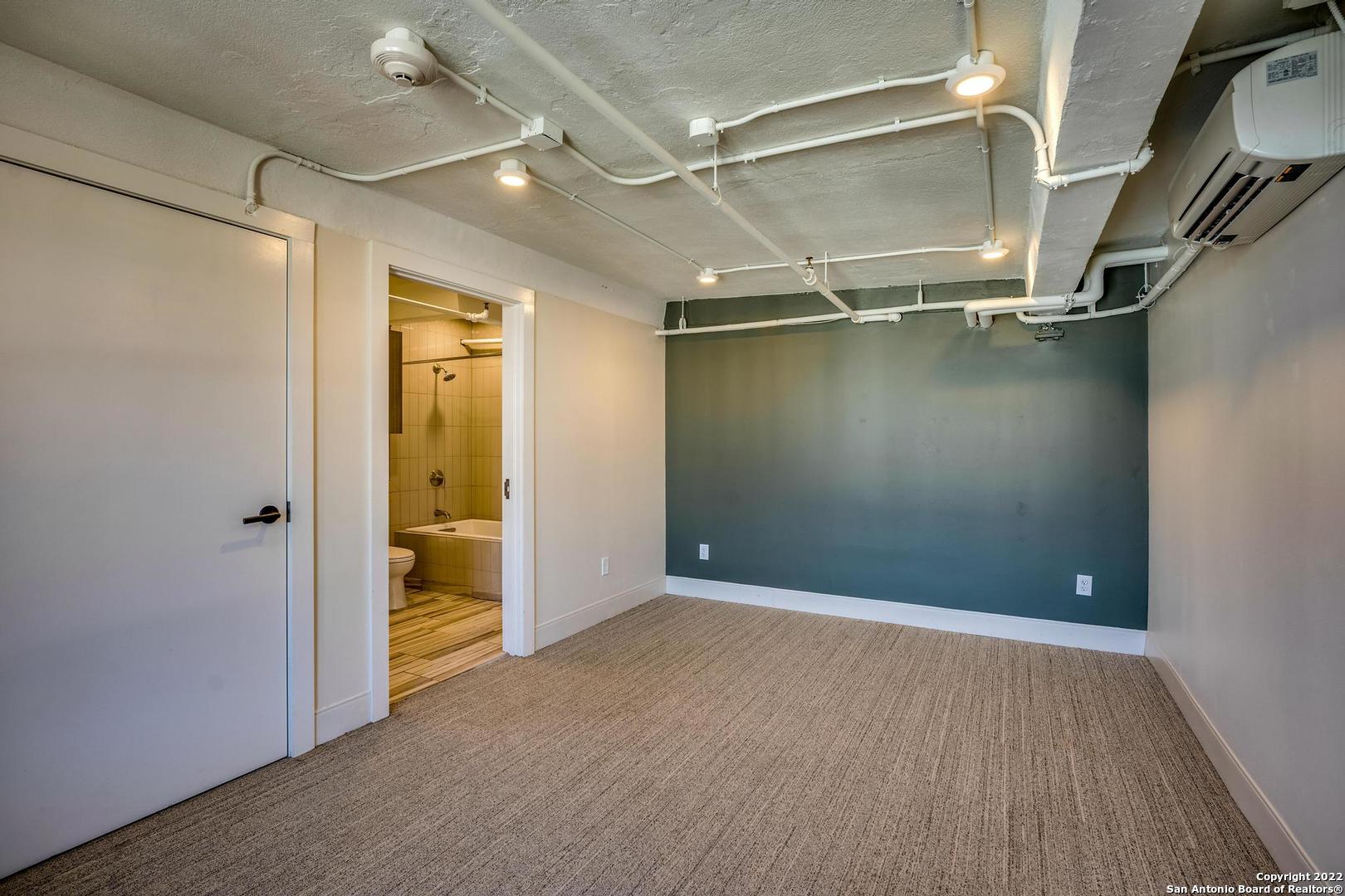 property viewer photo 25