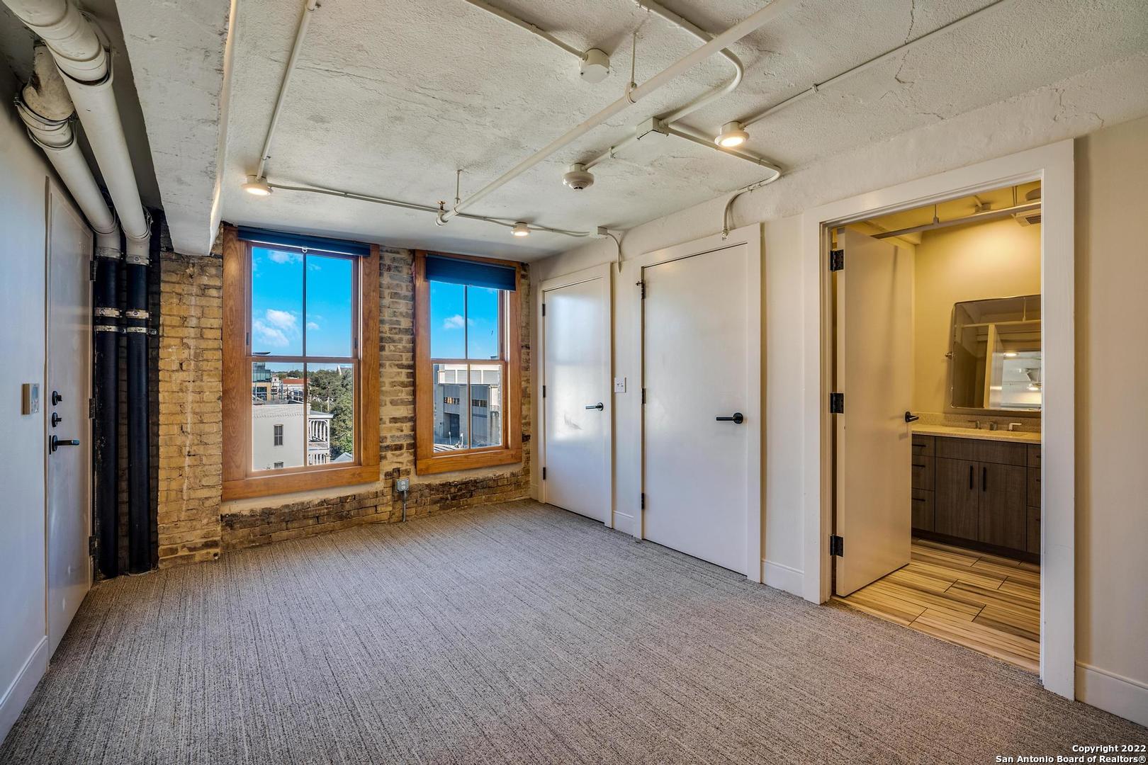 property viewer photo 26