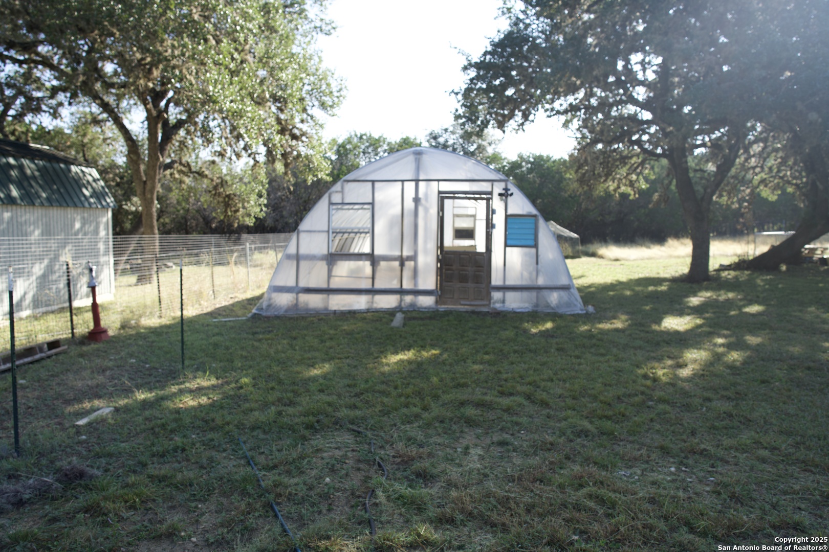 main property photo 18