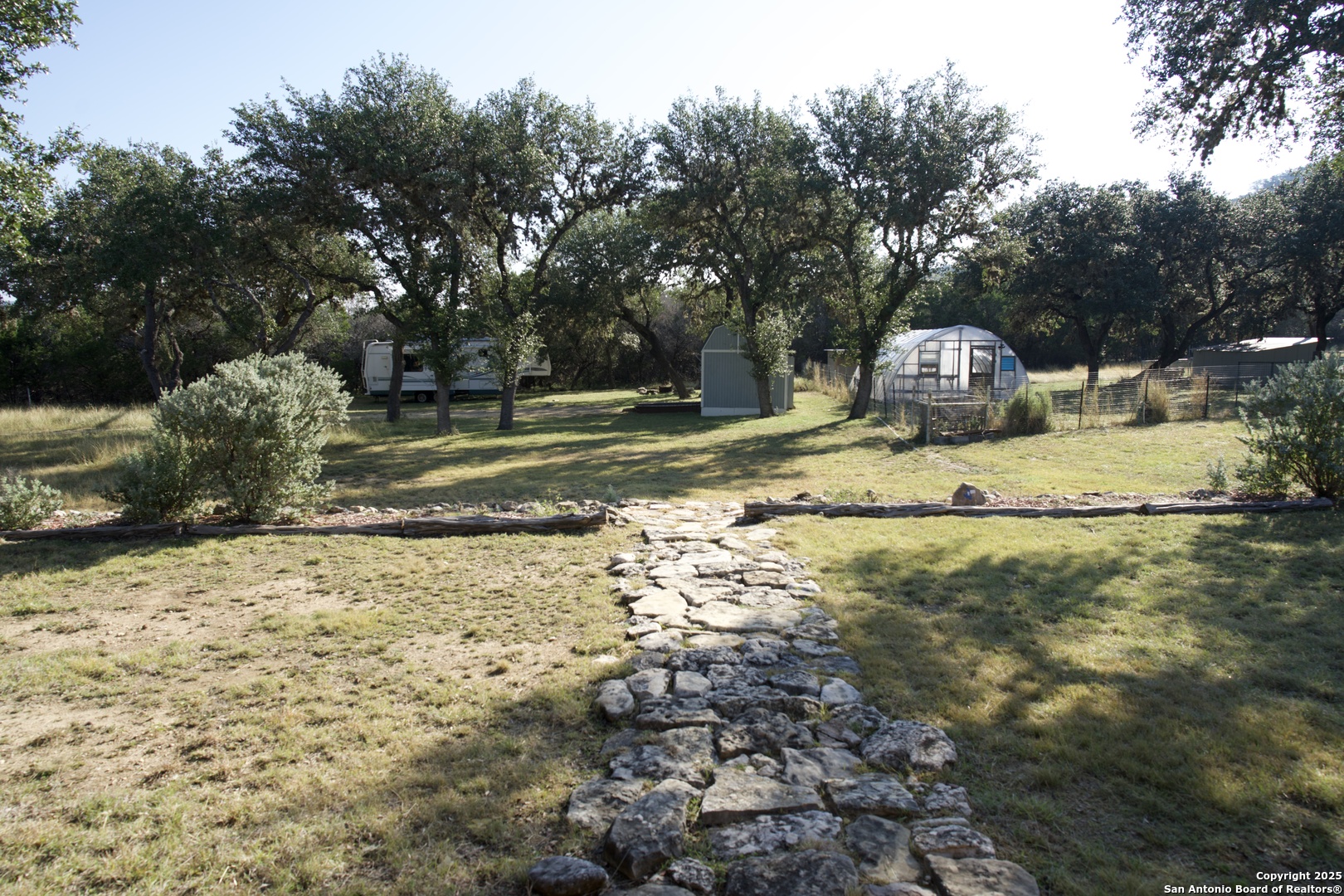 main property photo 23