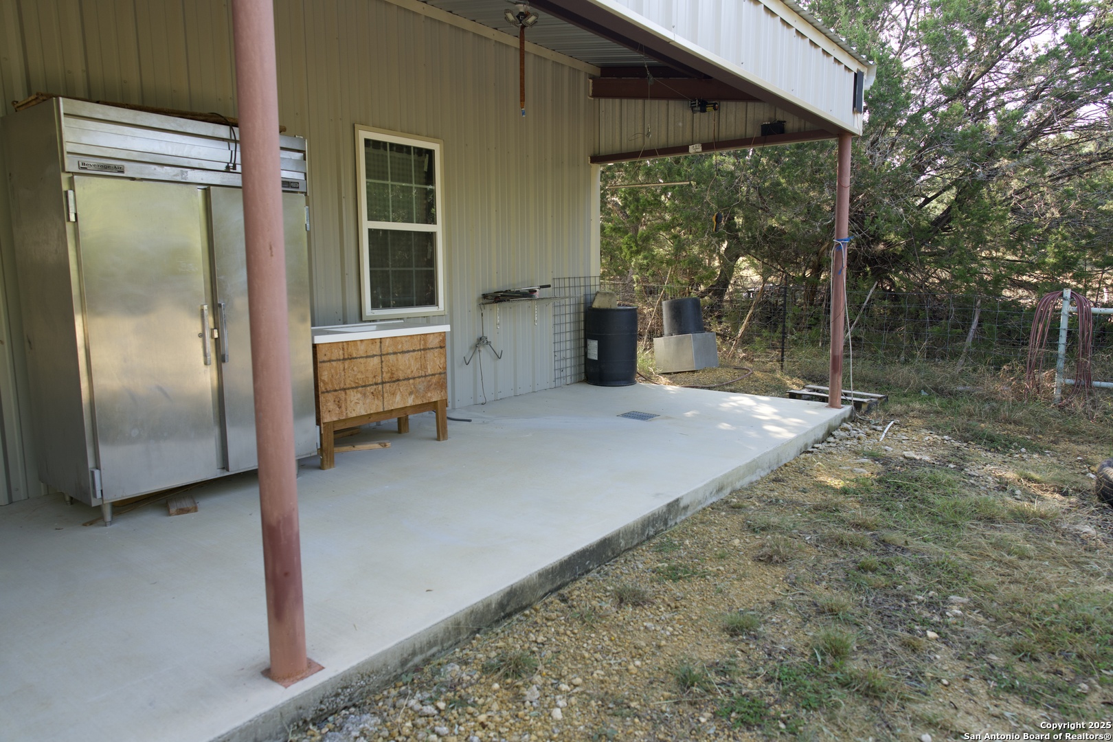 main property photo 37