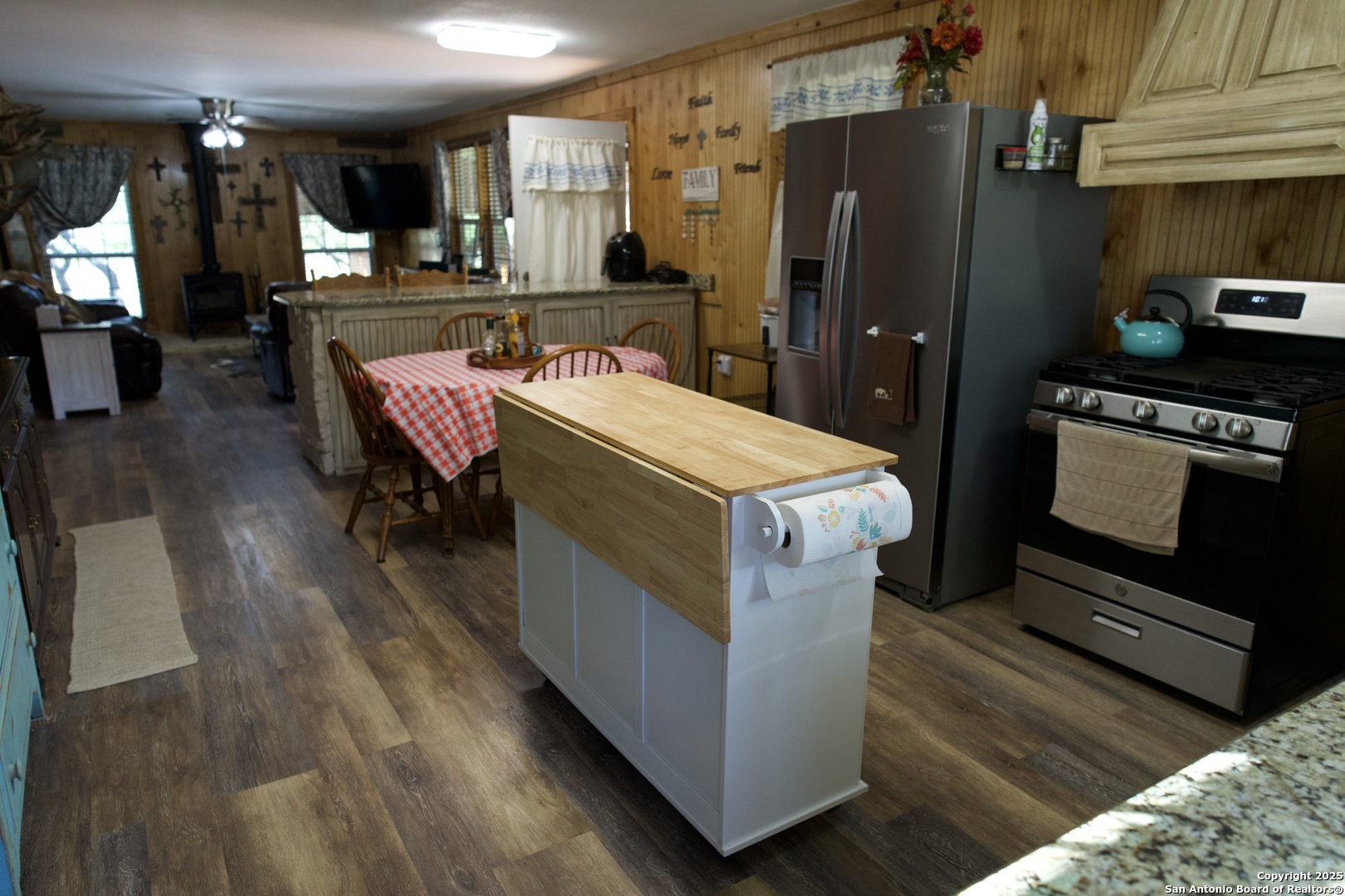 main property photo 6
