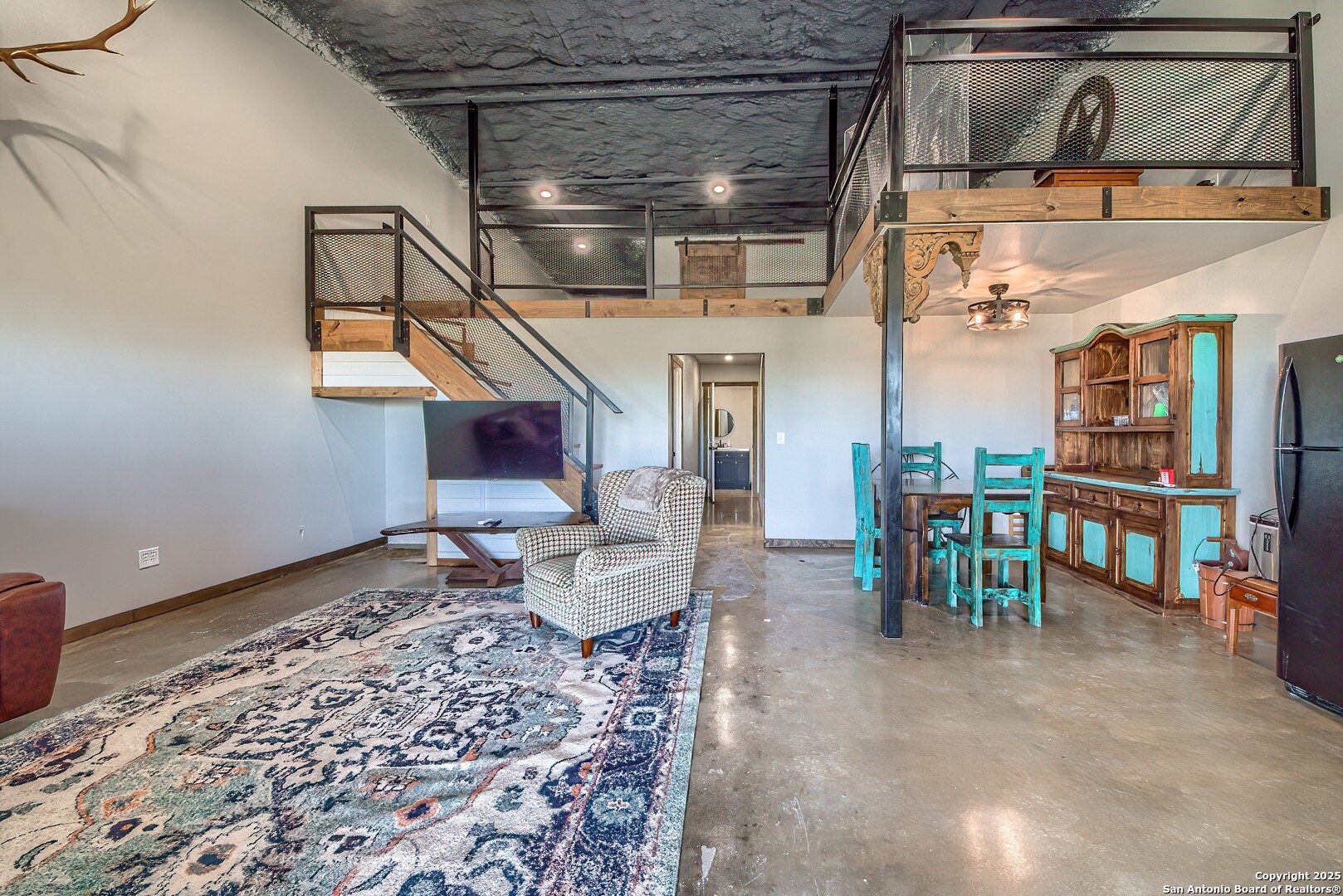 main property photo 42