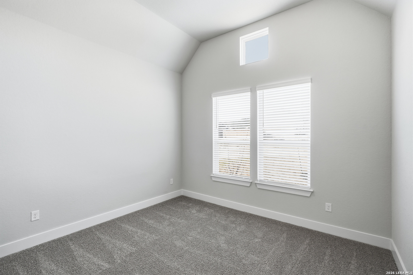property viewer photo 11