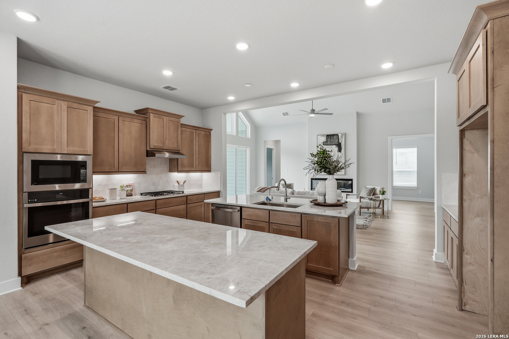 property viewer photo 24