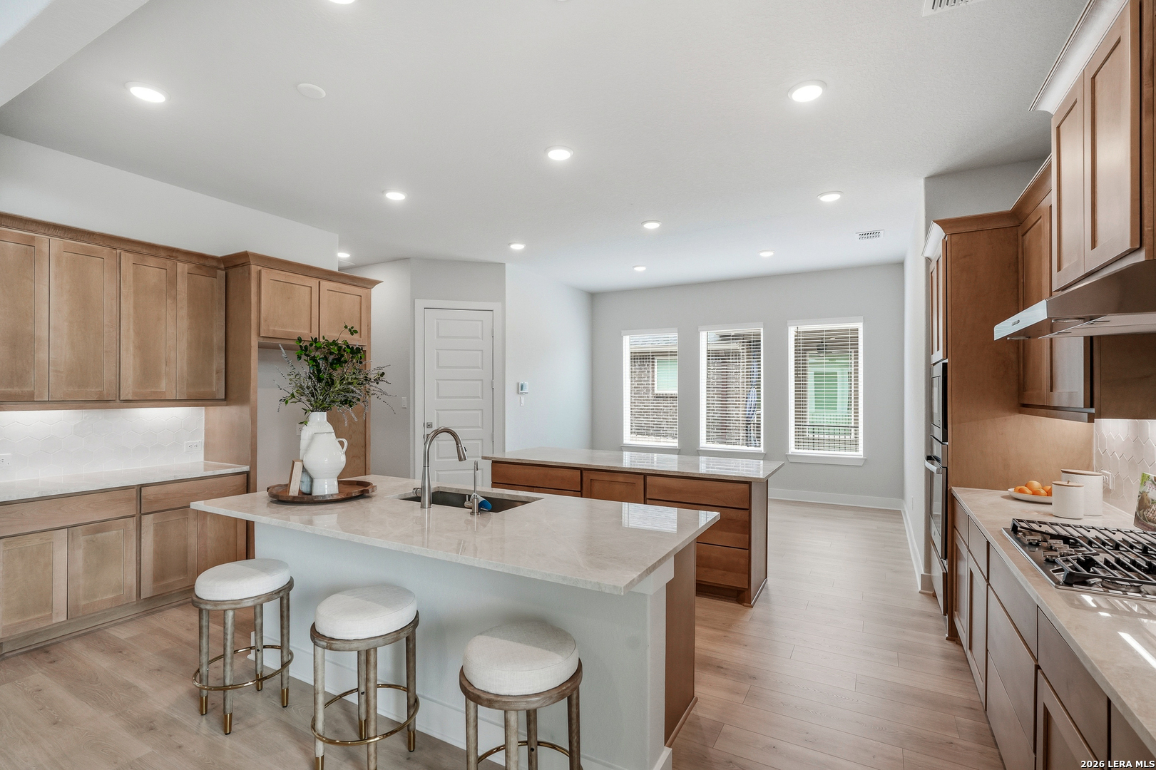 property viewer photo 27