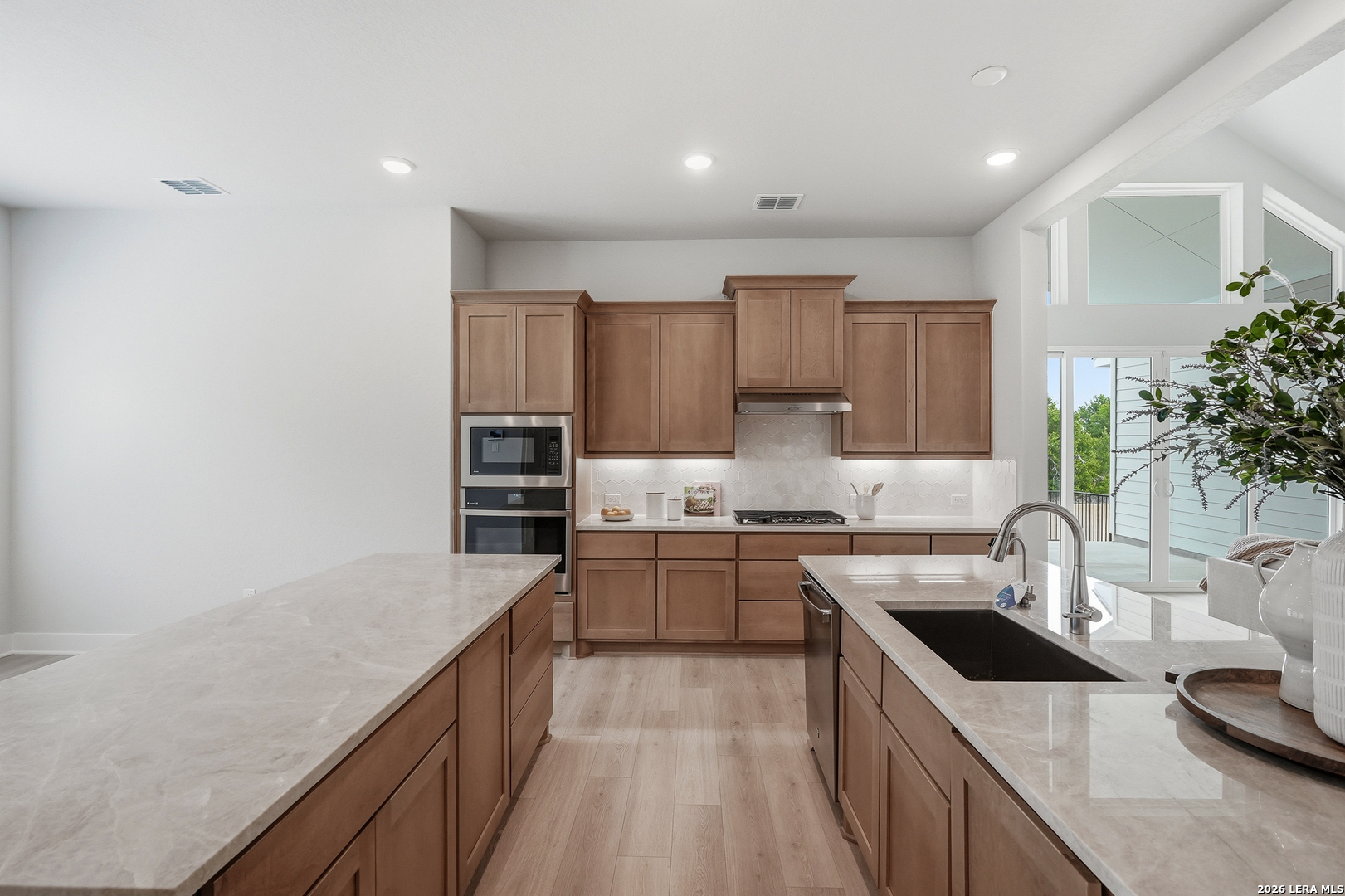 property viewer photo 28