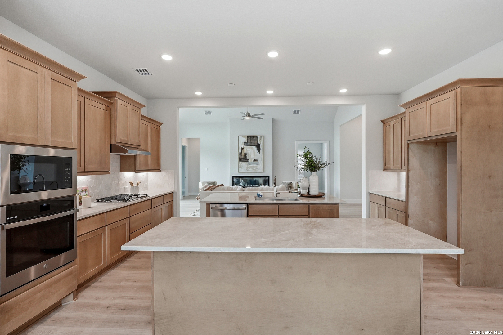 property viewer photo 30
