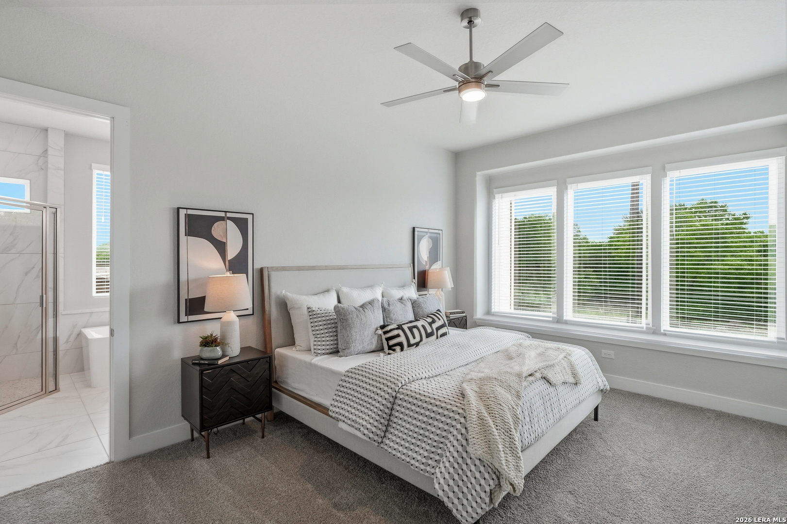 property viewer photo 35