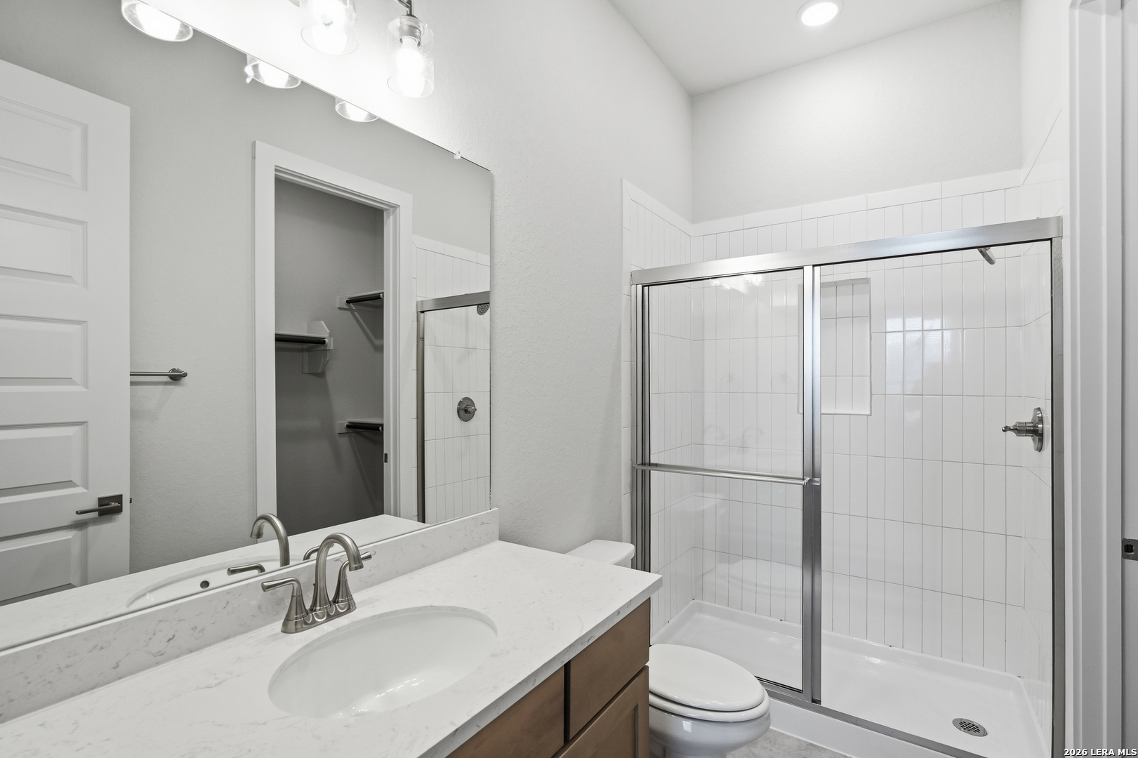 property viewer photo 43