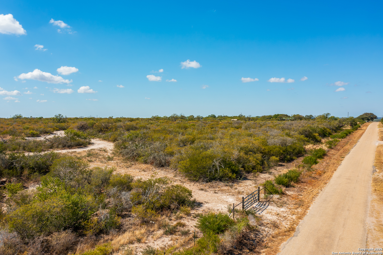 main property photo 3