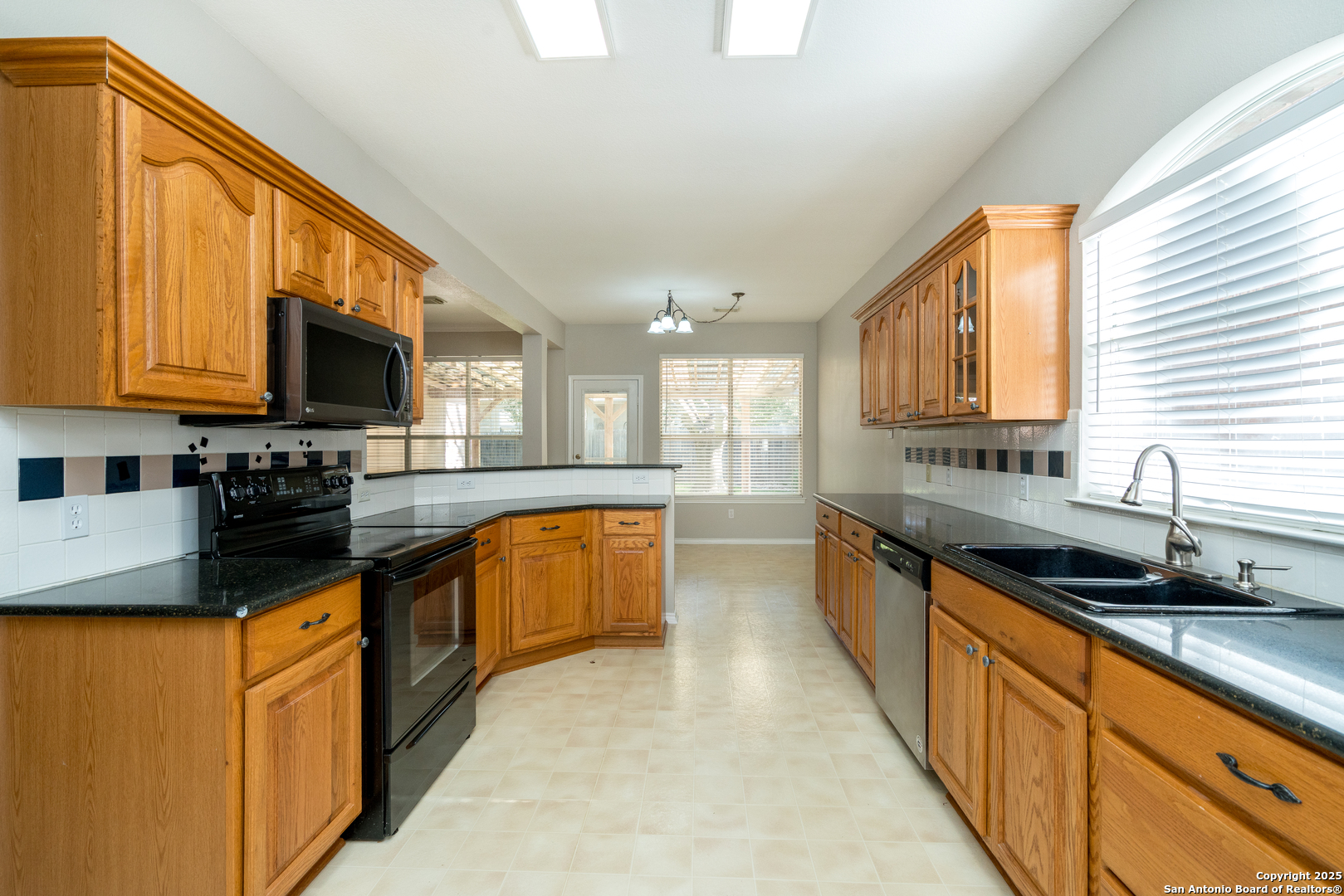 property viewer photo 15