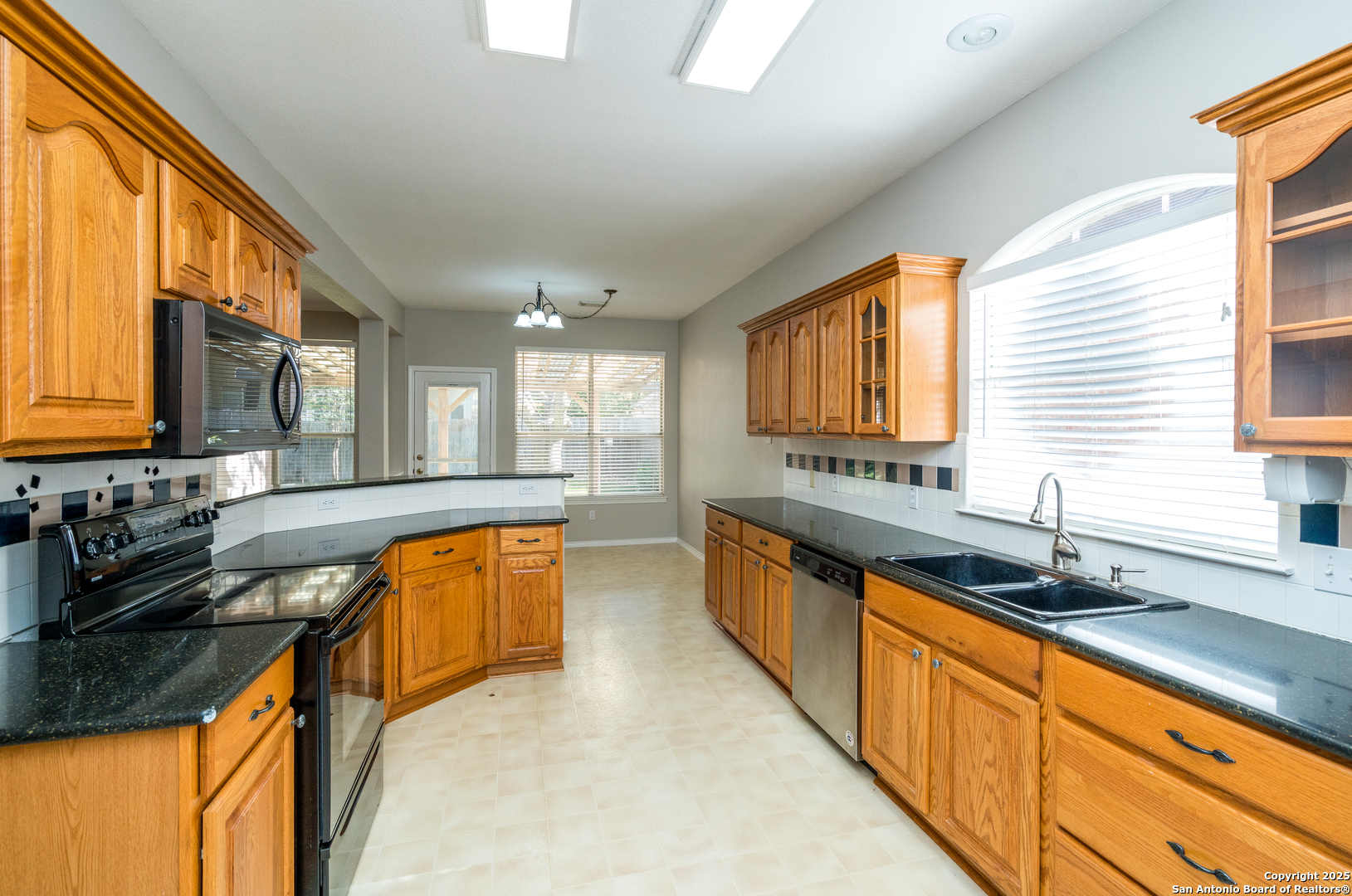 property viewer photo 16