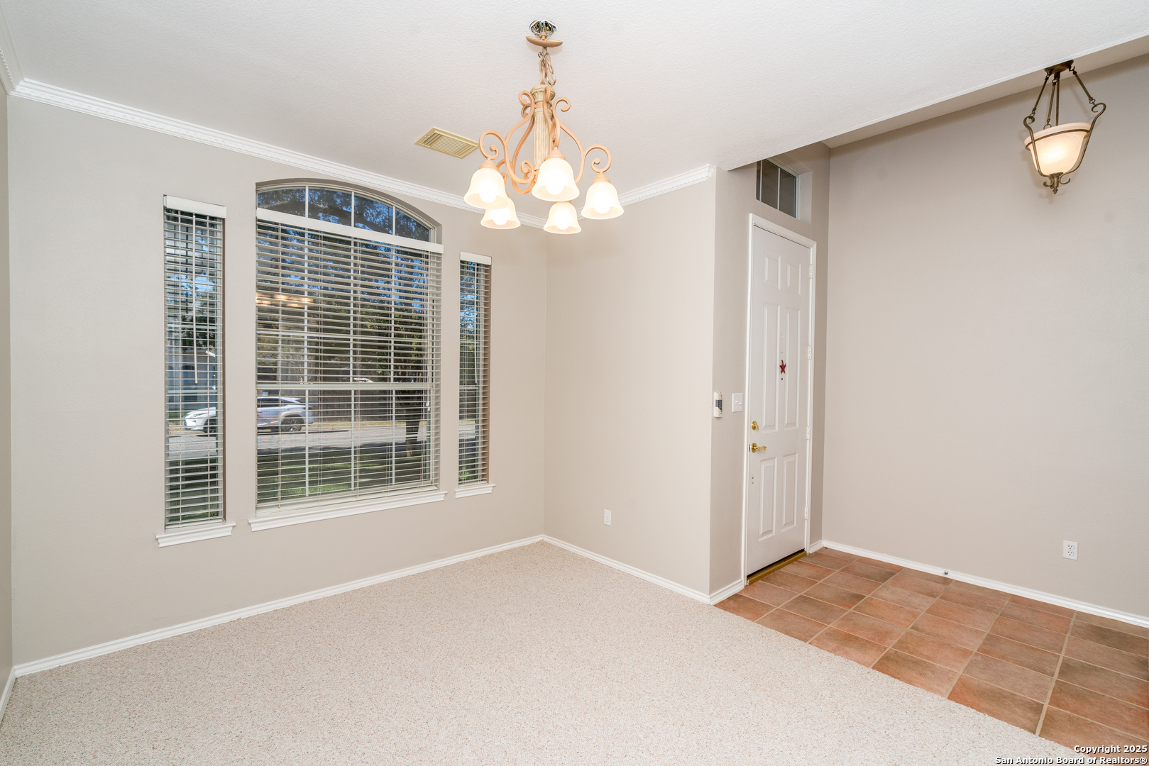 property viewer photo 2