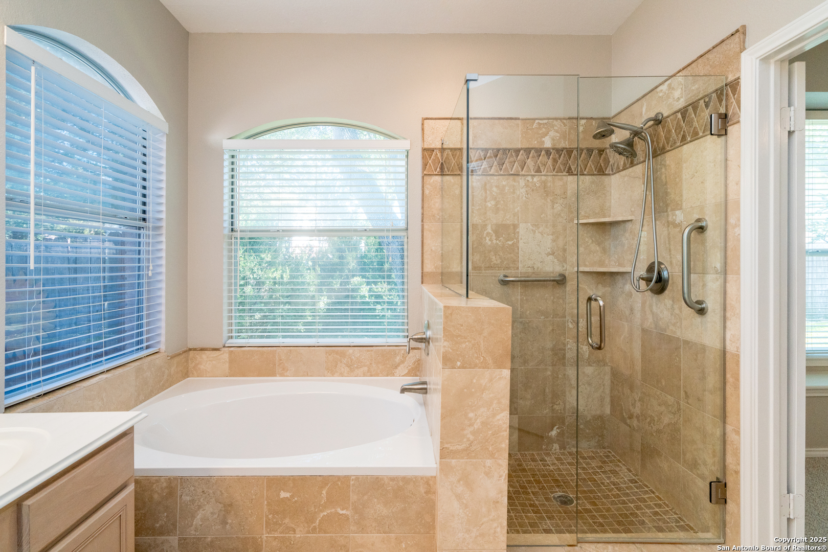 property viewer photo 29
