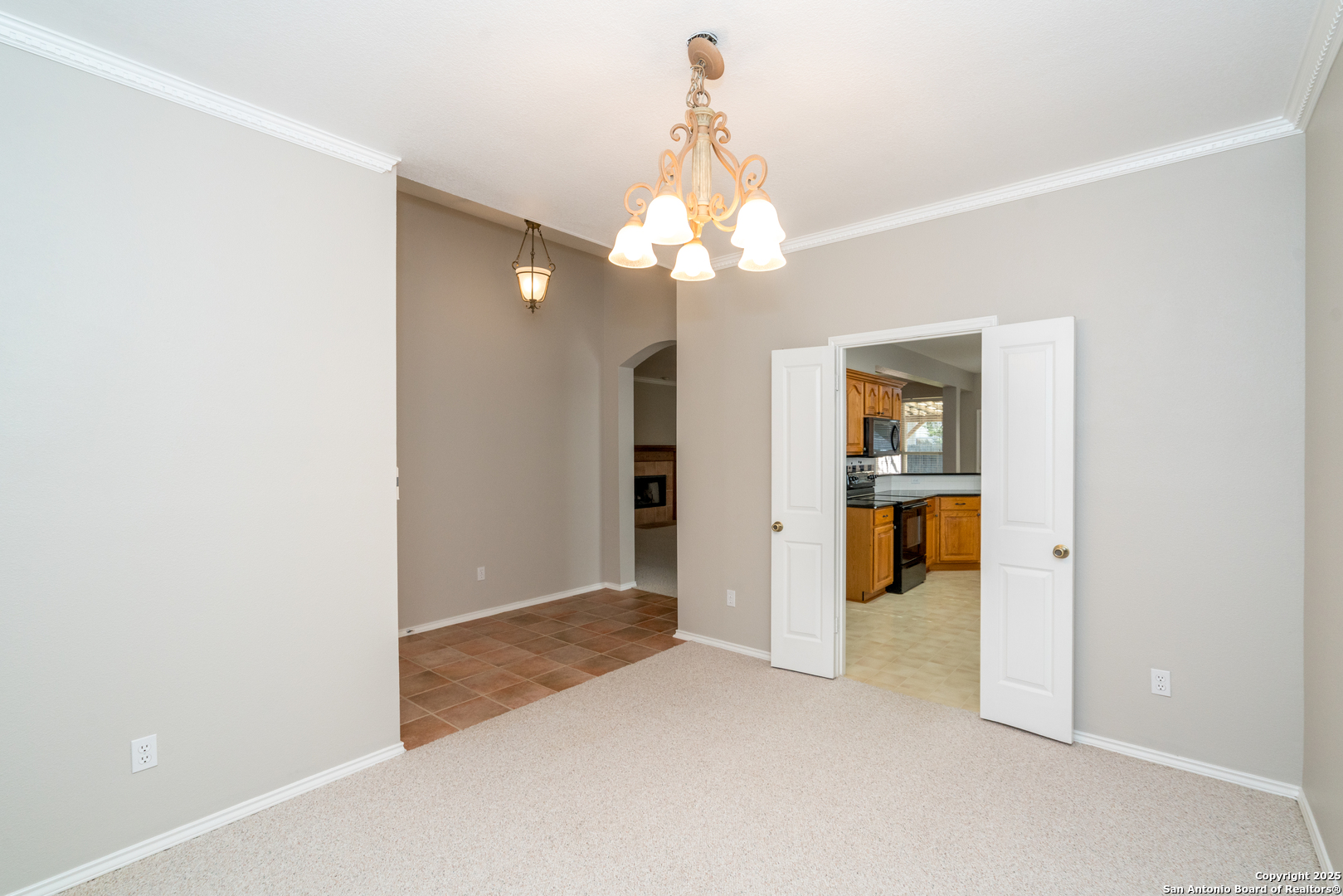property viewer photo 3