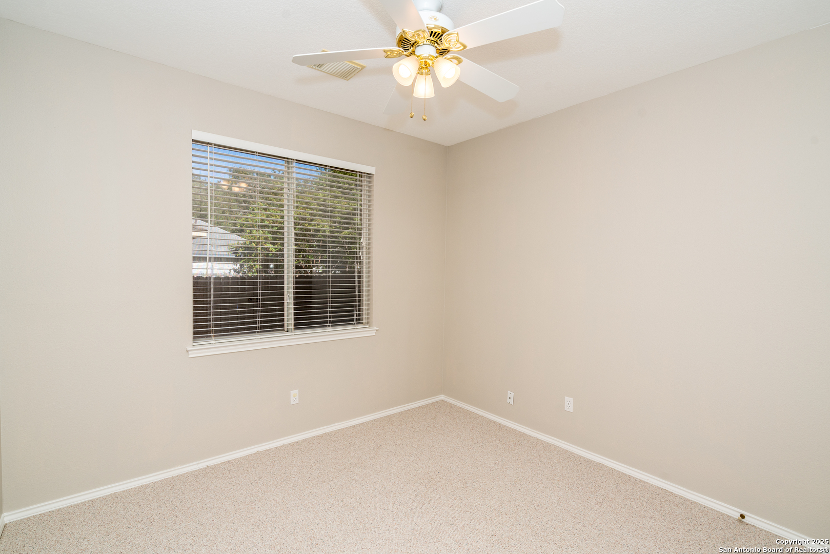 property viewer photo 30