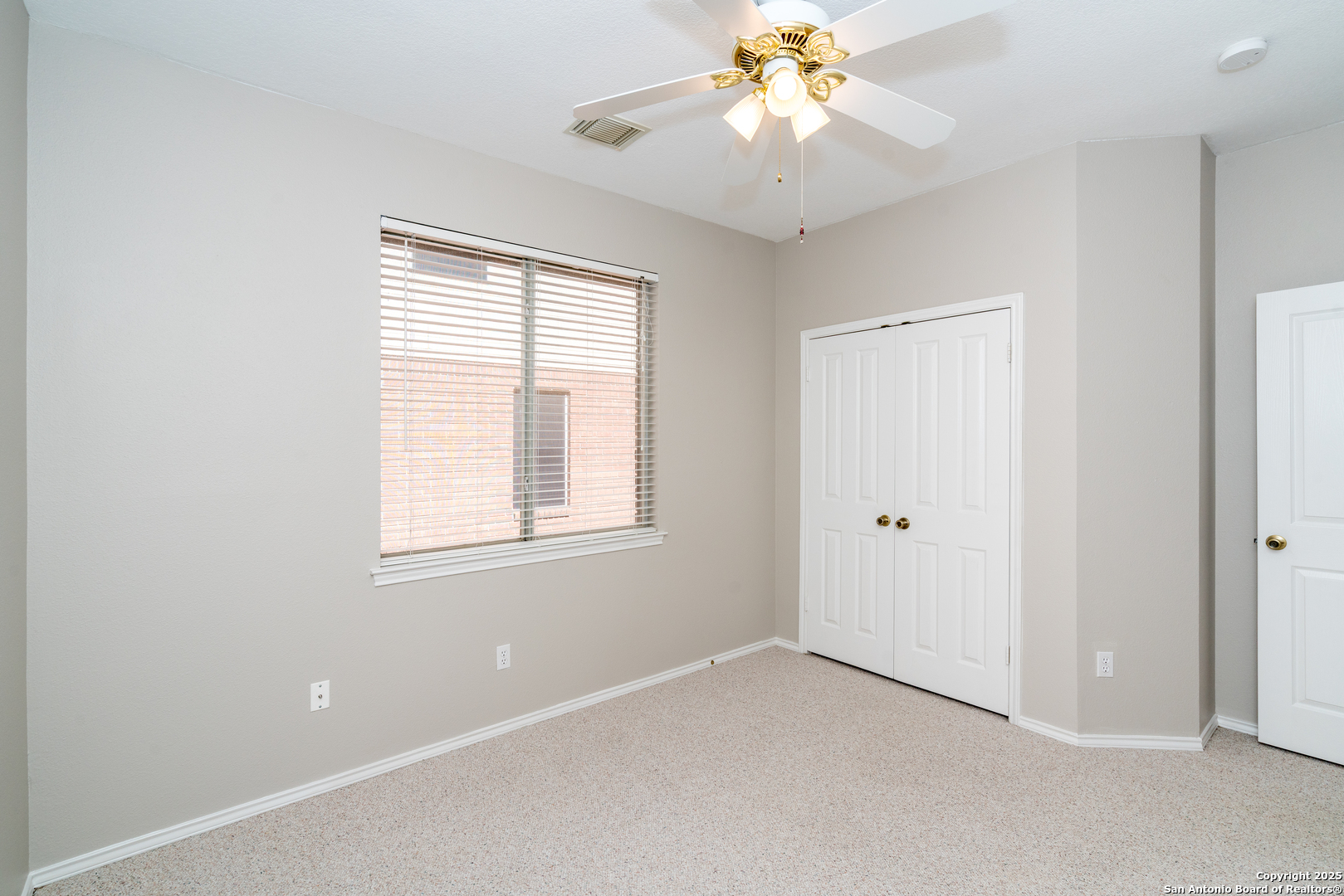 property viewer photo 34