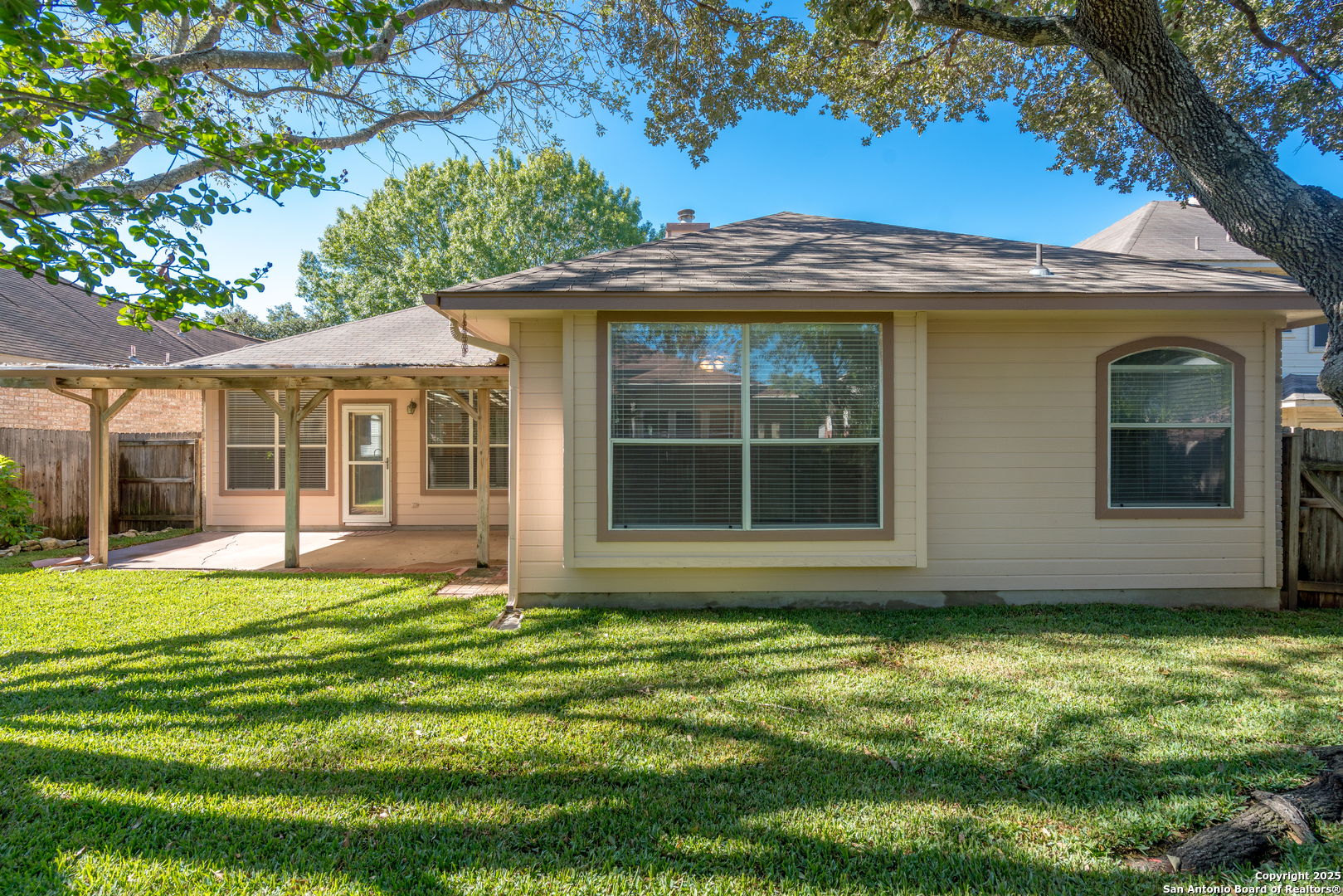 property viewer photo 41