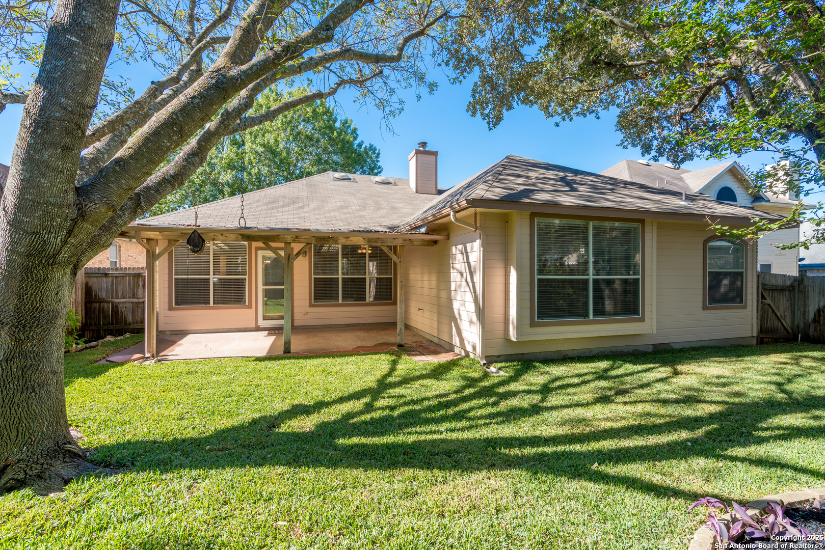 property viewer photo 42