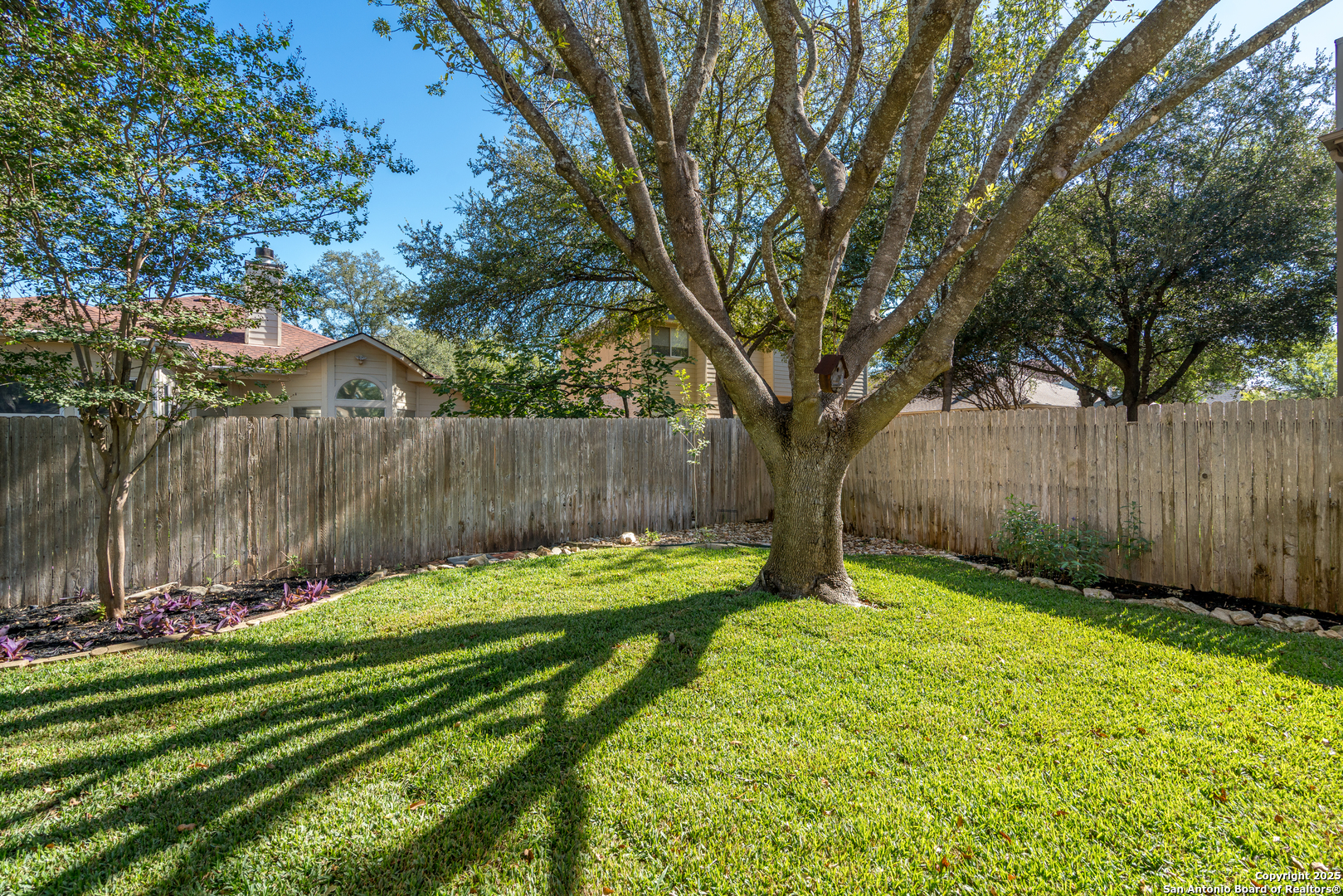 property viewer photo 45