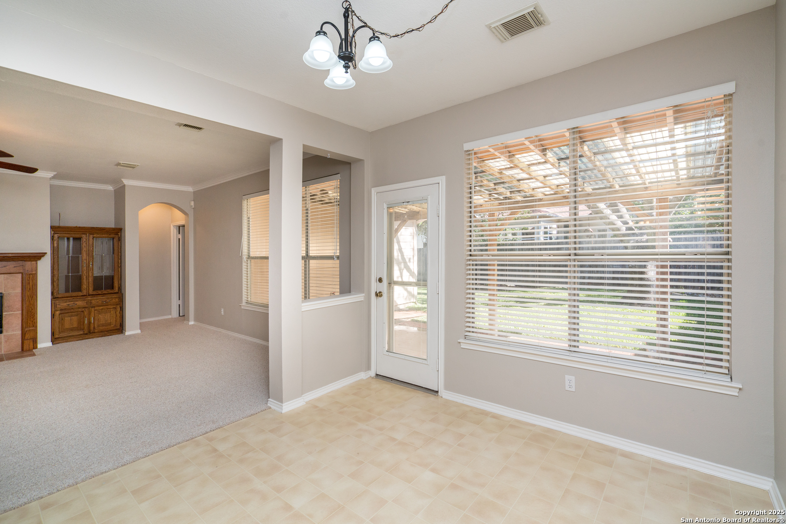 property viewer photo 9