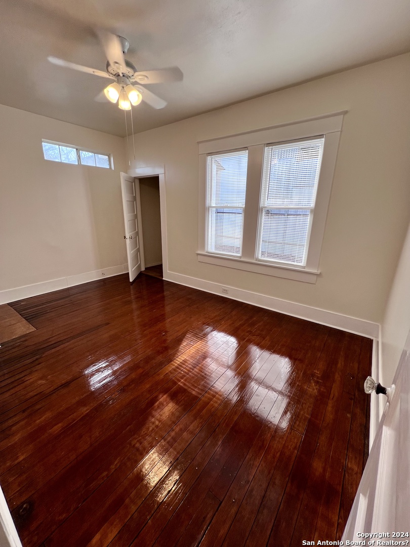 property viewer photo 10