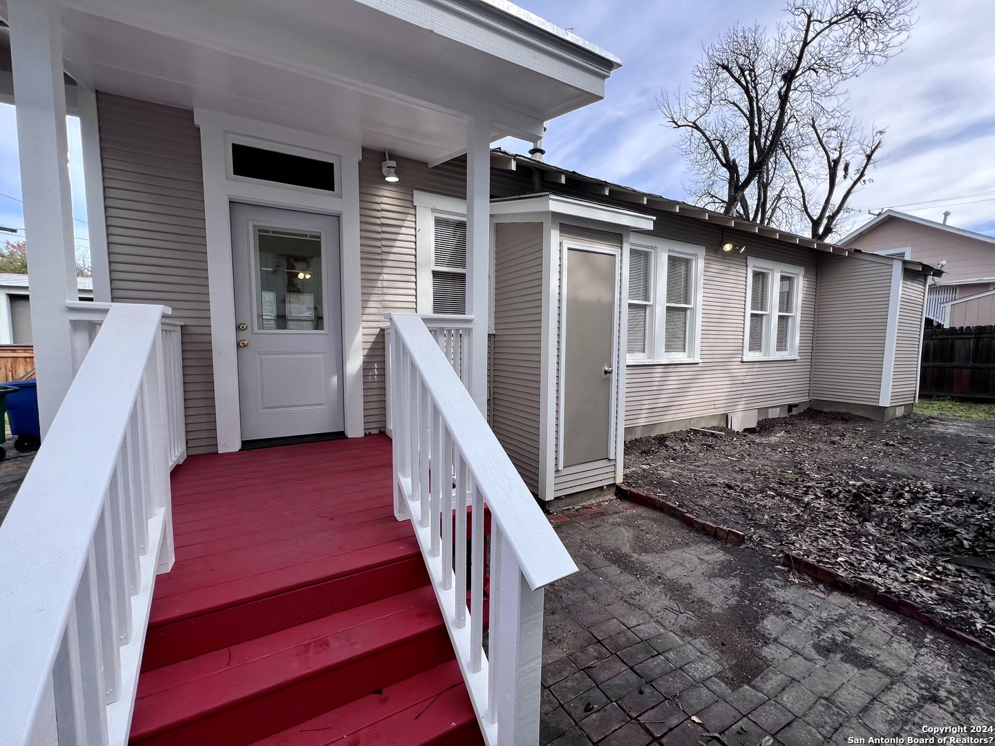 property viewer photo 11